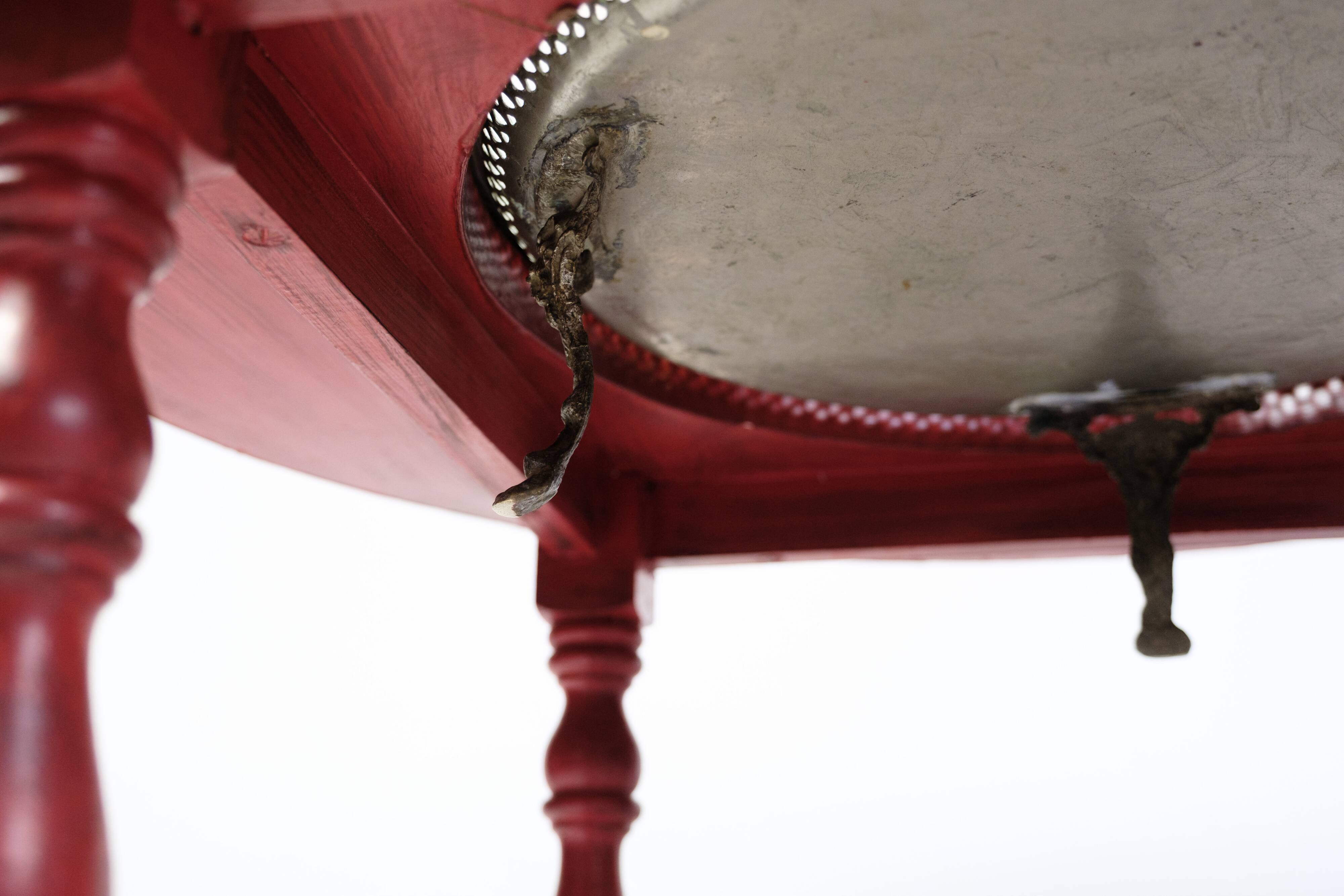 Antique Chinese Style Round Coffee Table With Bulit-in Brass Tray From 1890