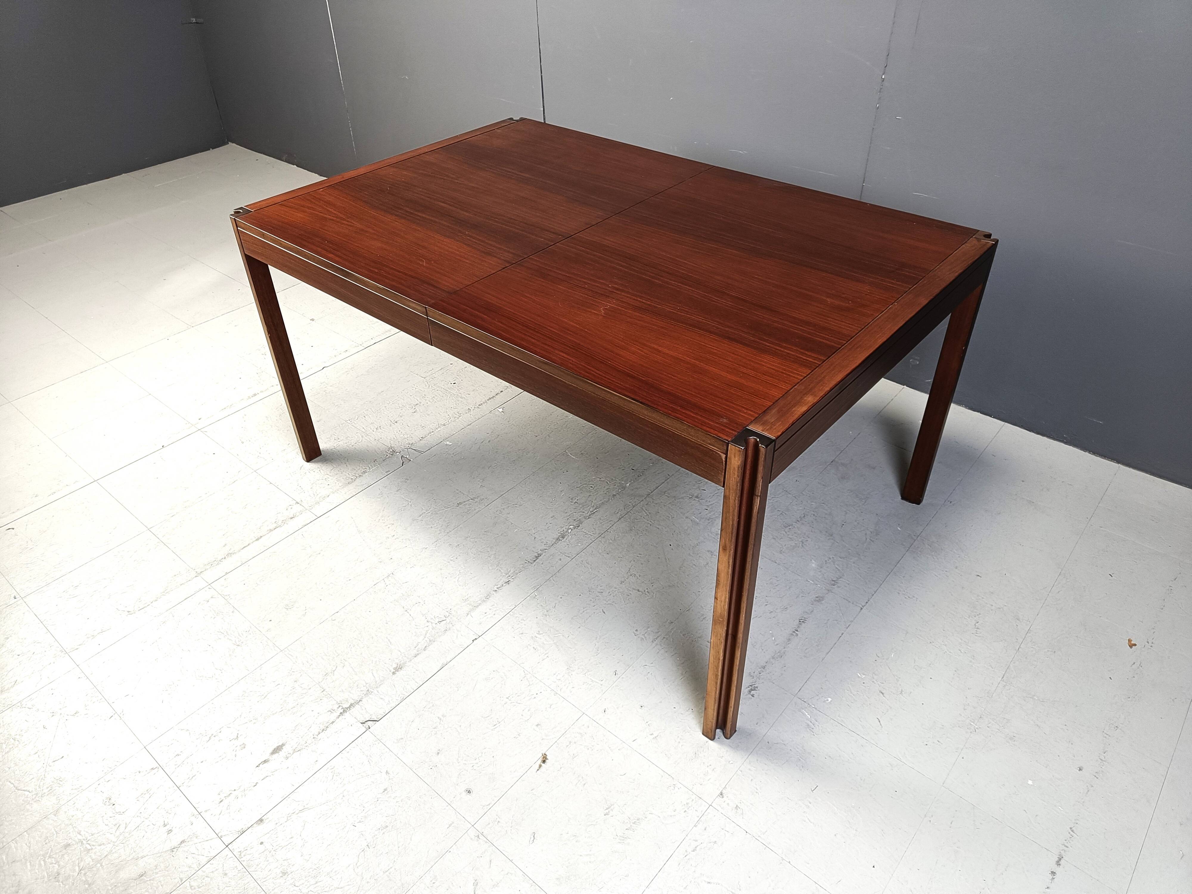 Table à manger vintage 4D par Angelo Mangiarotti pour Molteni, 1970