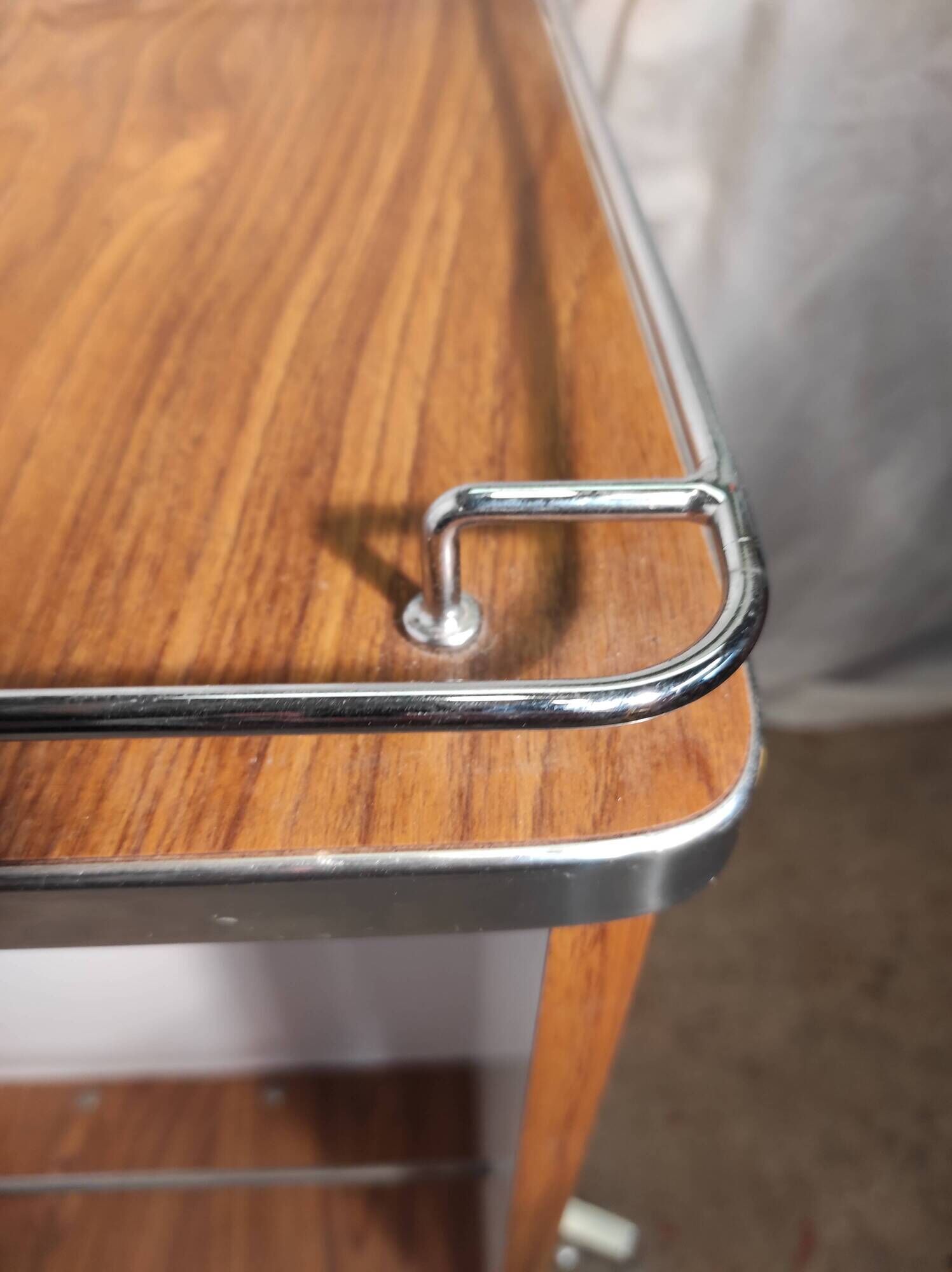Meuble de métier chevet d'hôpital, d'infirmière en formica