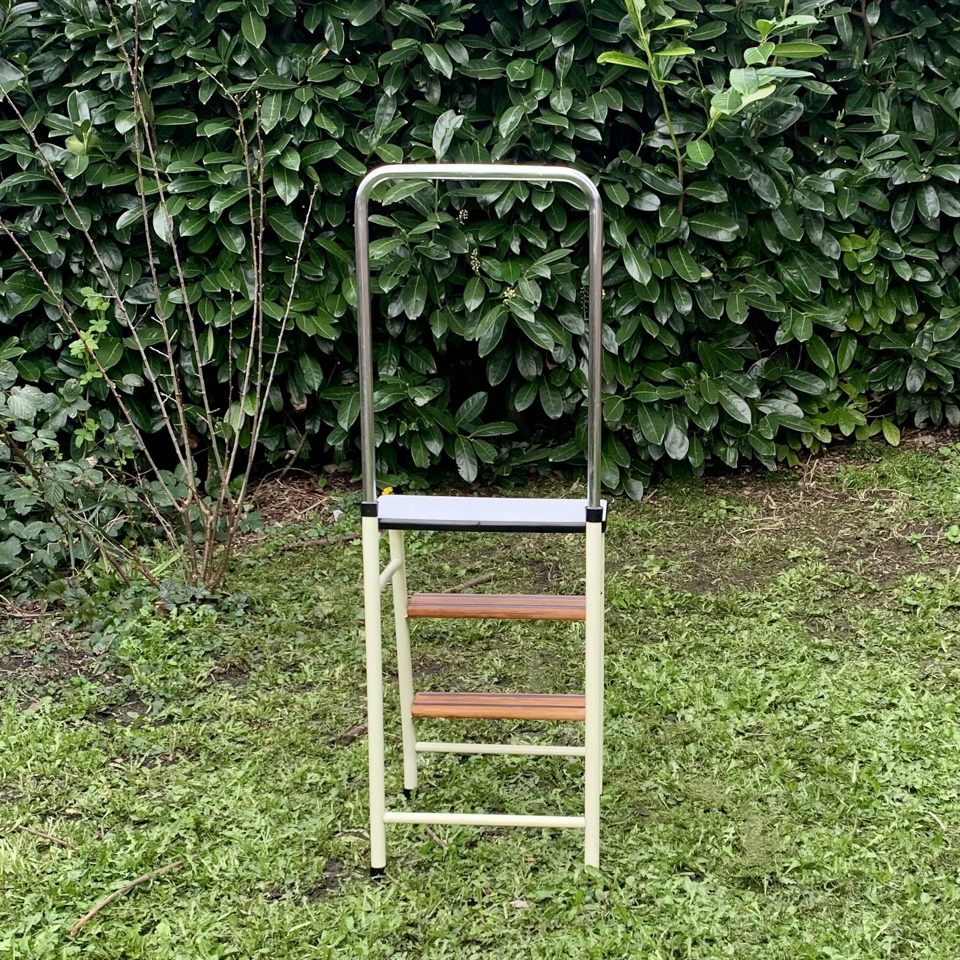 Vintage stepladder in Formica, wood and chromed metal