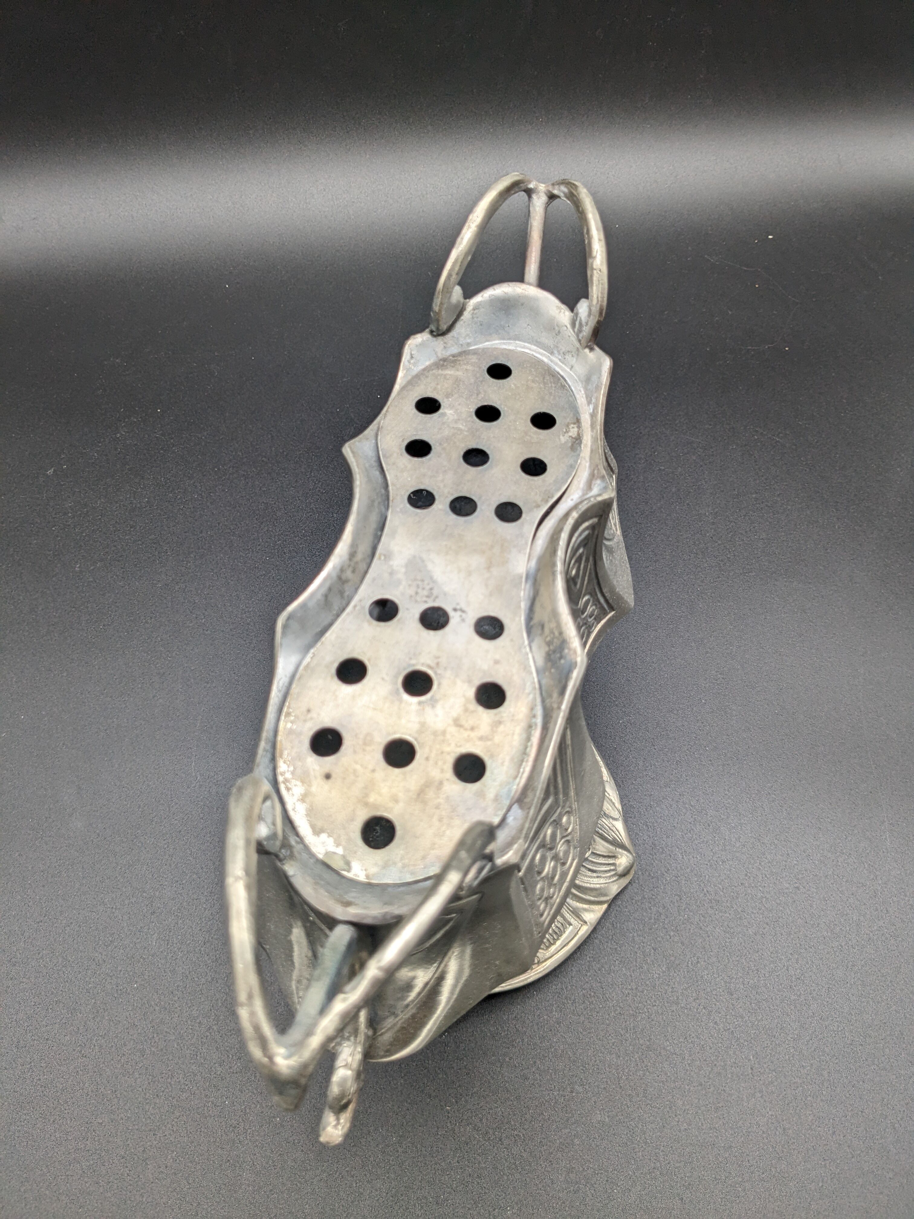 Art nouveau spades flowers incense design from the 20th century, Mauro Manetti