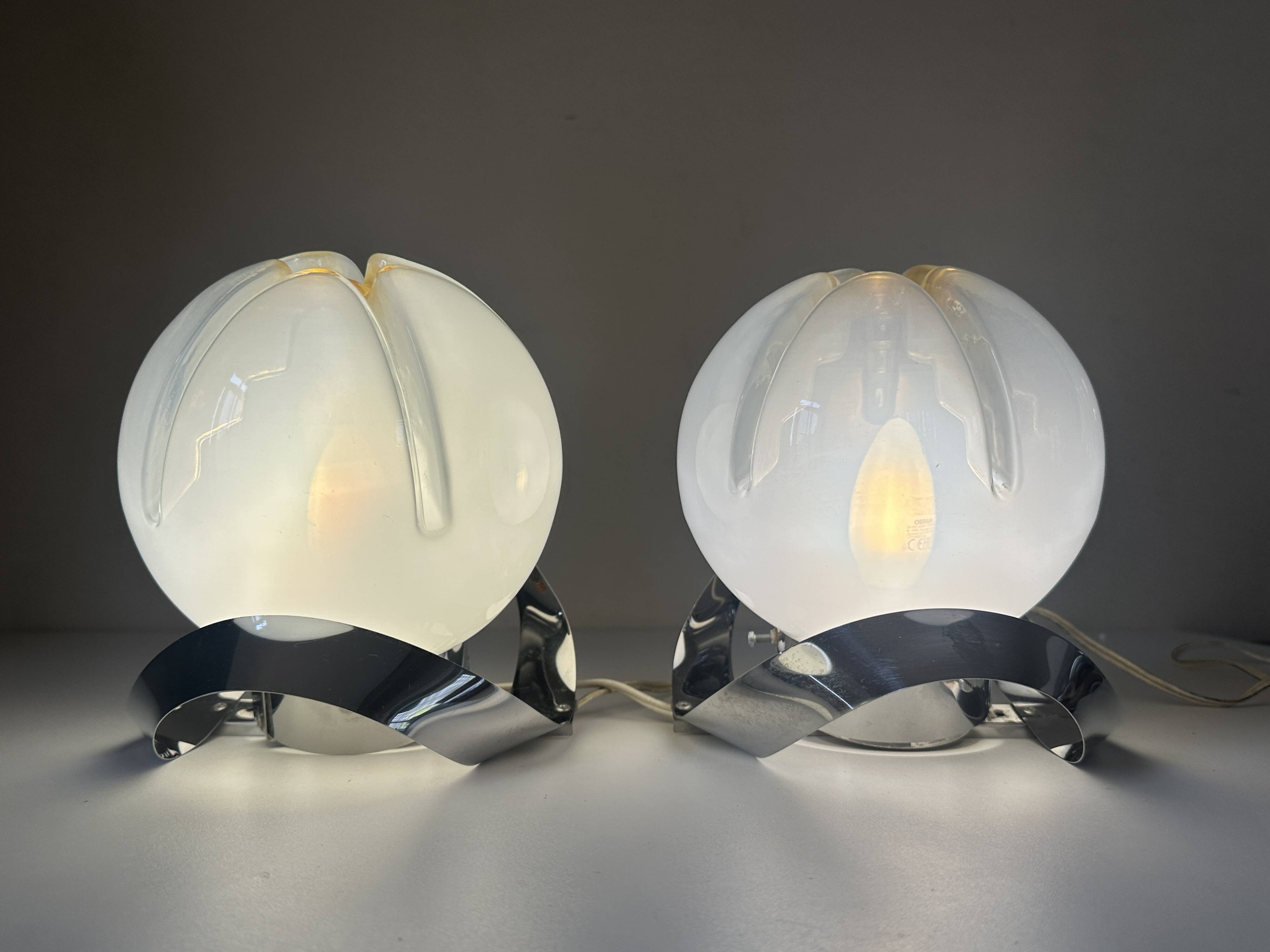 Pair of vintage design wall lights from the 70s