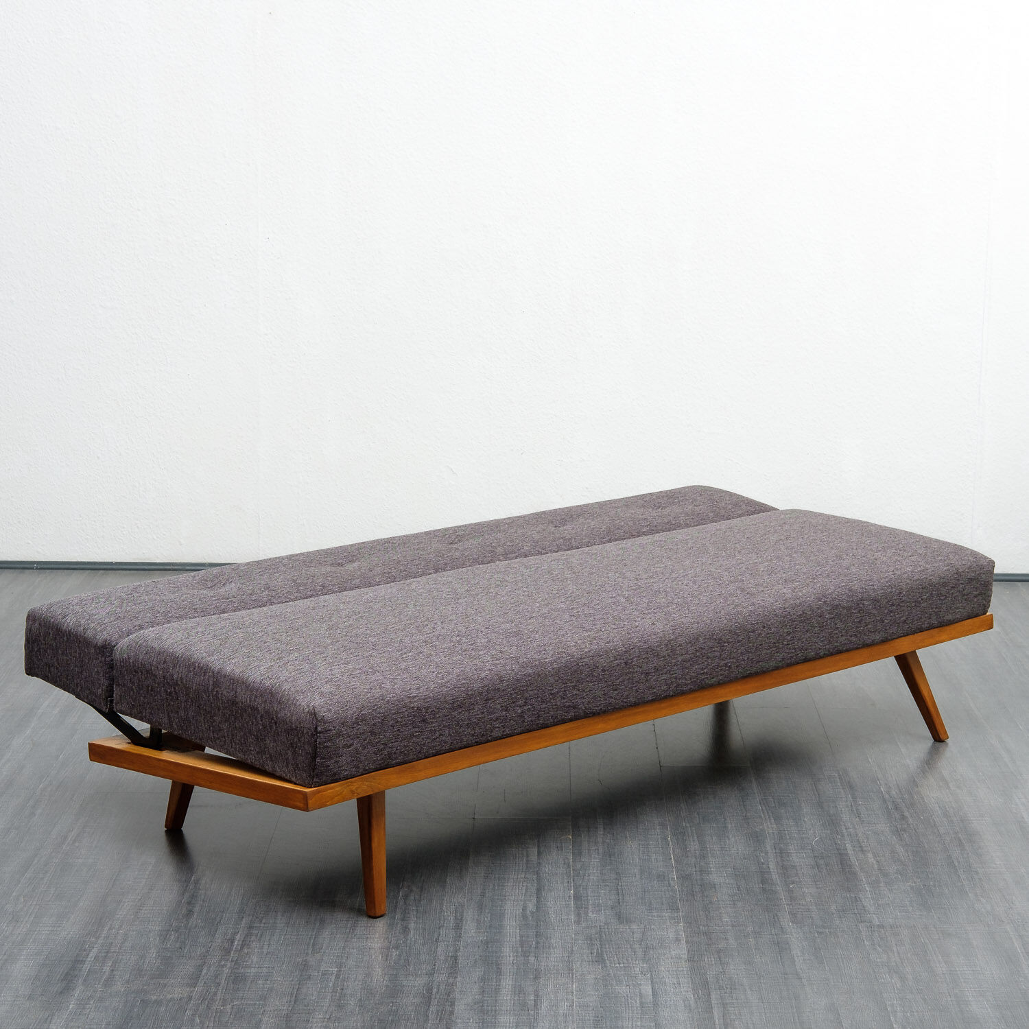 Couch / daybed years 50, brand new