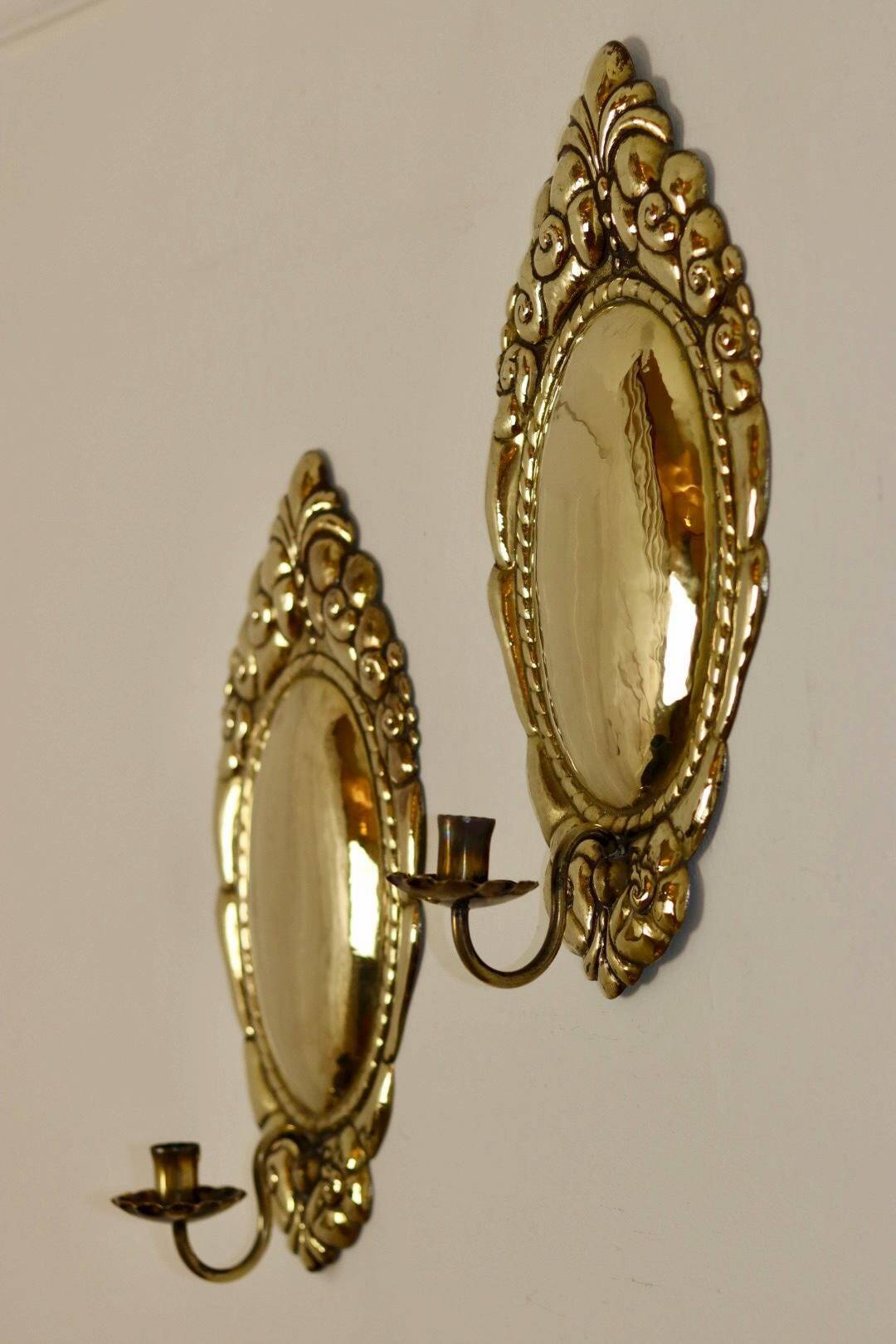 Paire d'appliques suédoises en laiton du milieu du siècle