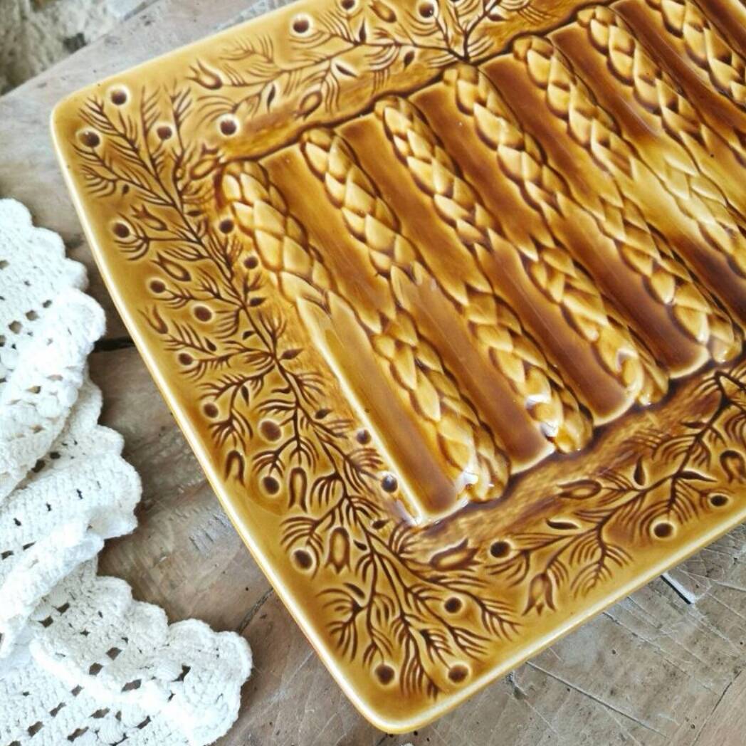 Barbotine, Sarreguemines asparagus dish