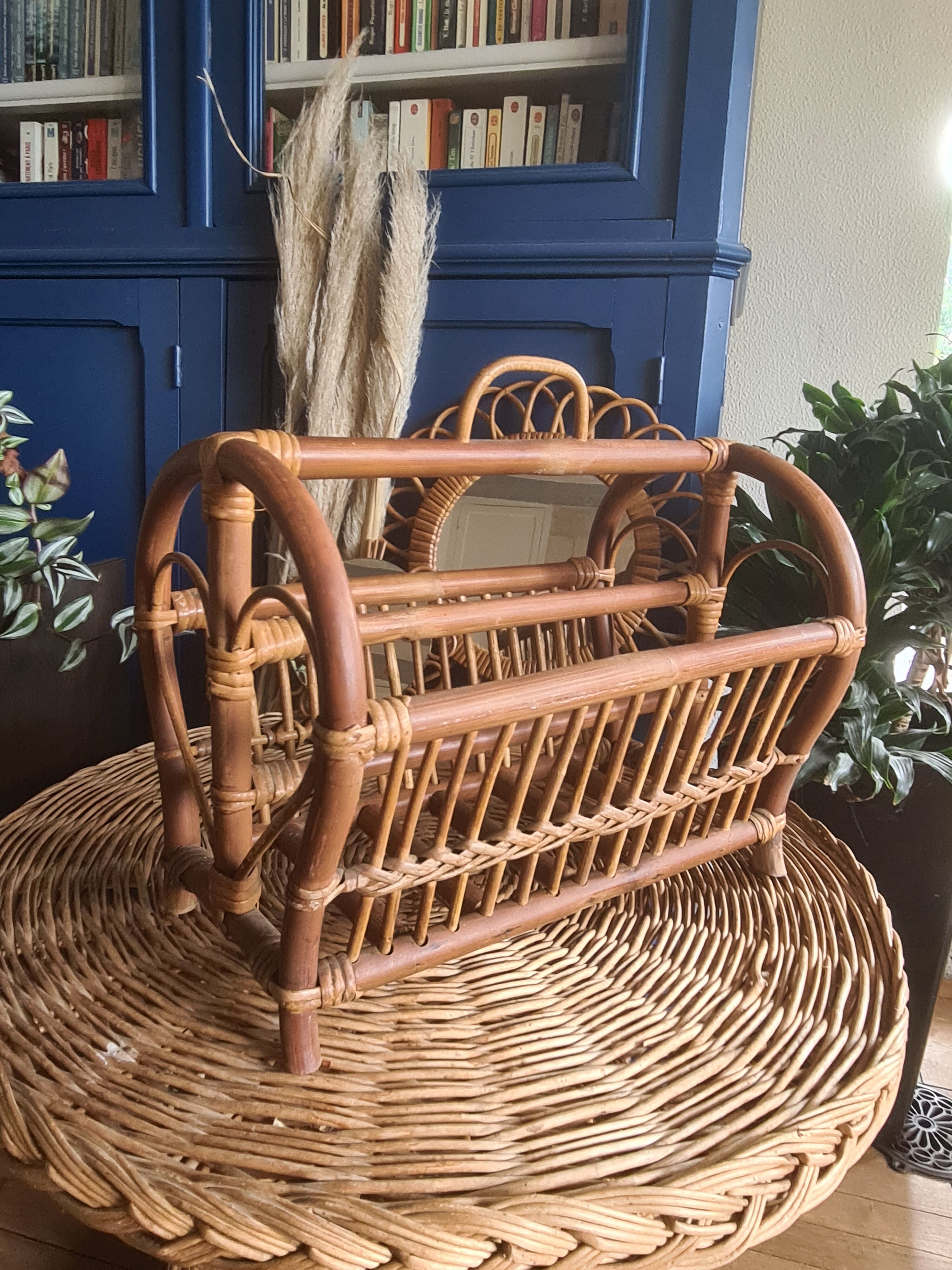Vintage magazine holder in rattan