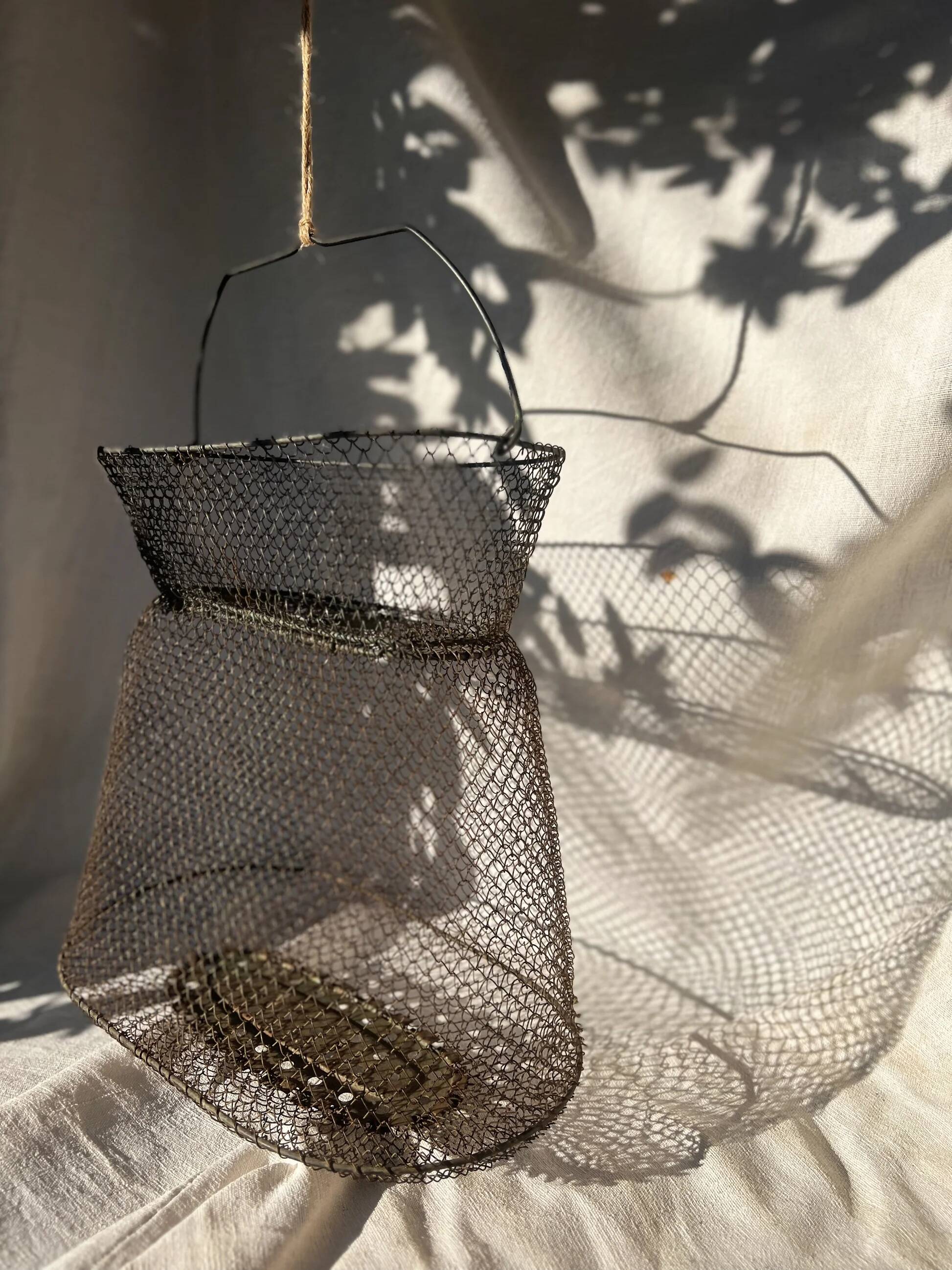 Panier de pêche en fil de fer français
