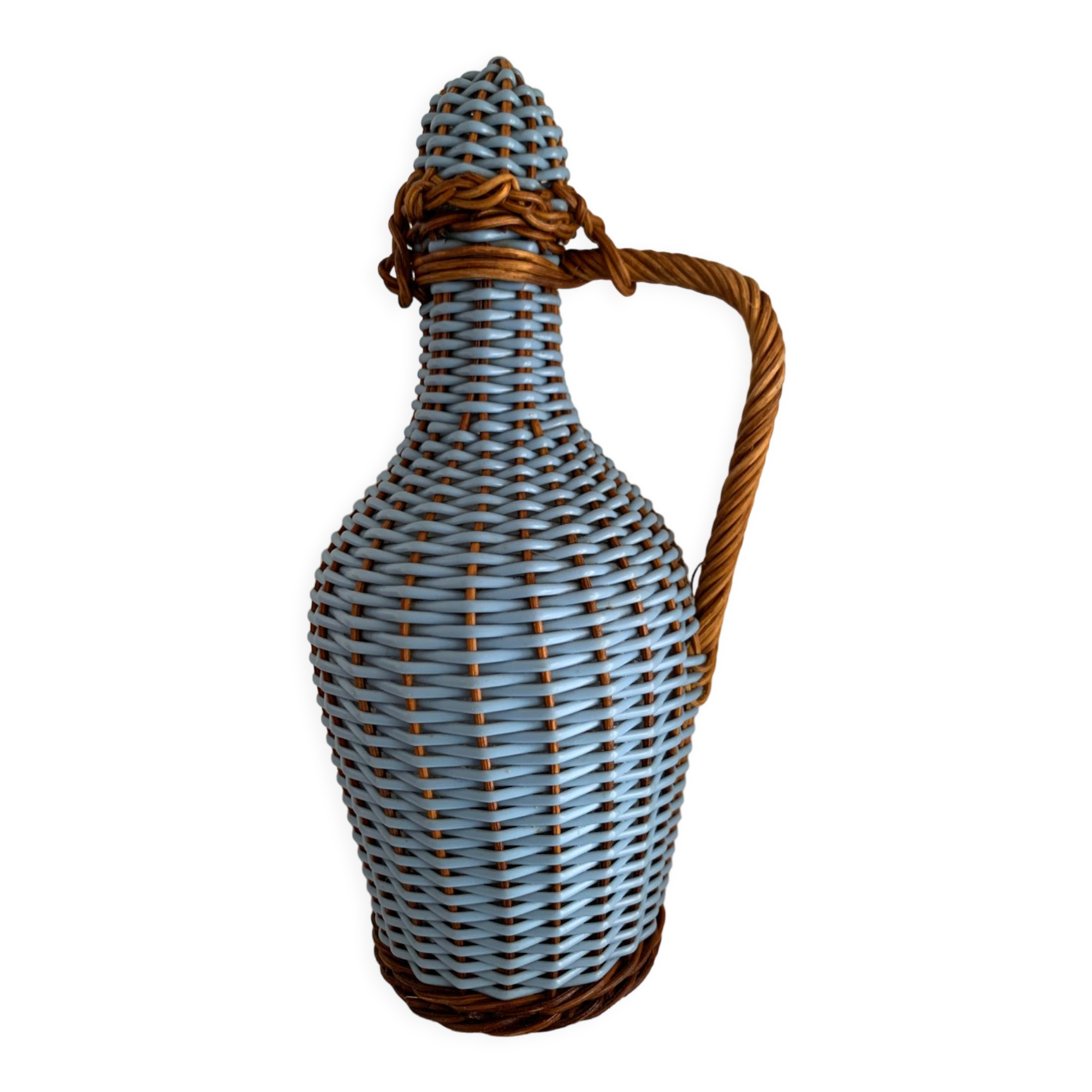 Rattan and scoubidou bottle