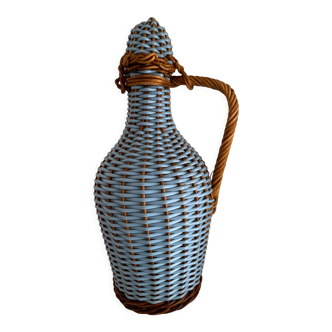 Rattan and scoubidou bottle