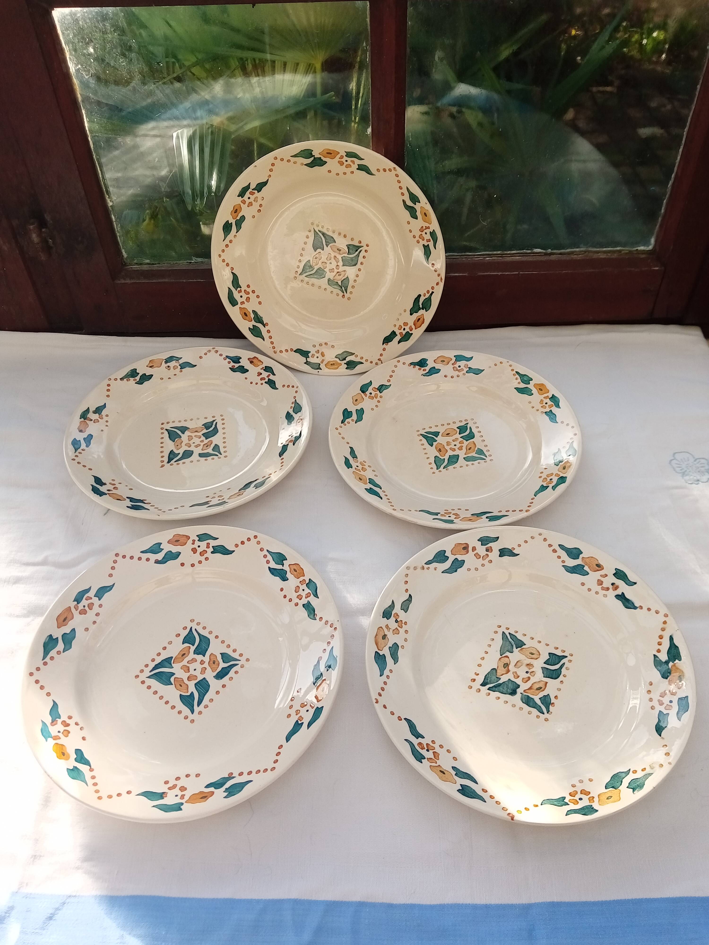 5 Terre de Fer flat plates