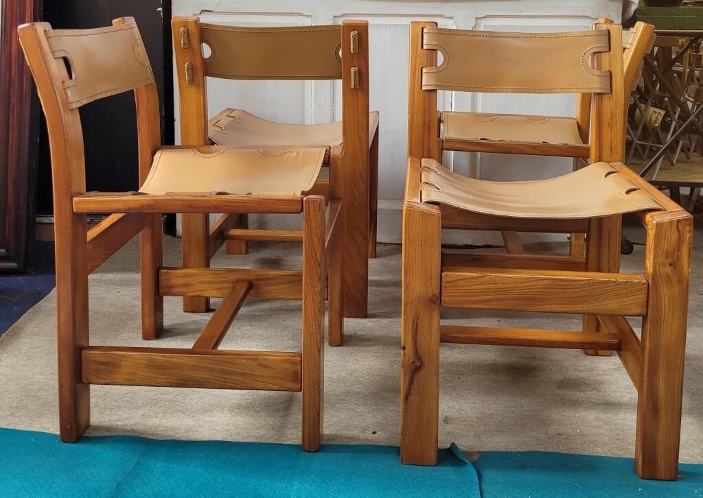 Set of 4 wooden chairs and leather house Regain – 70s