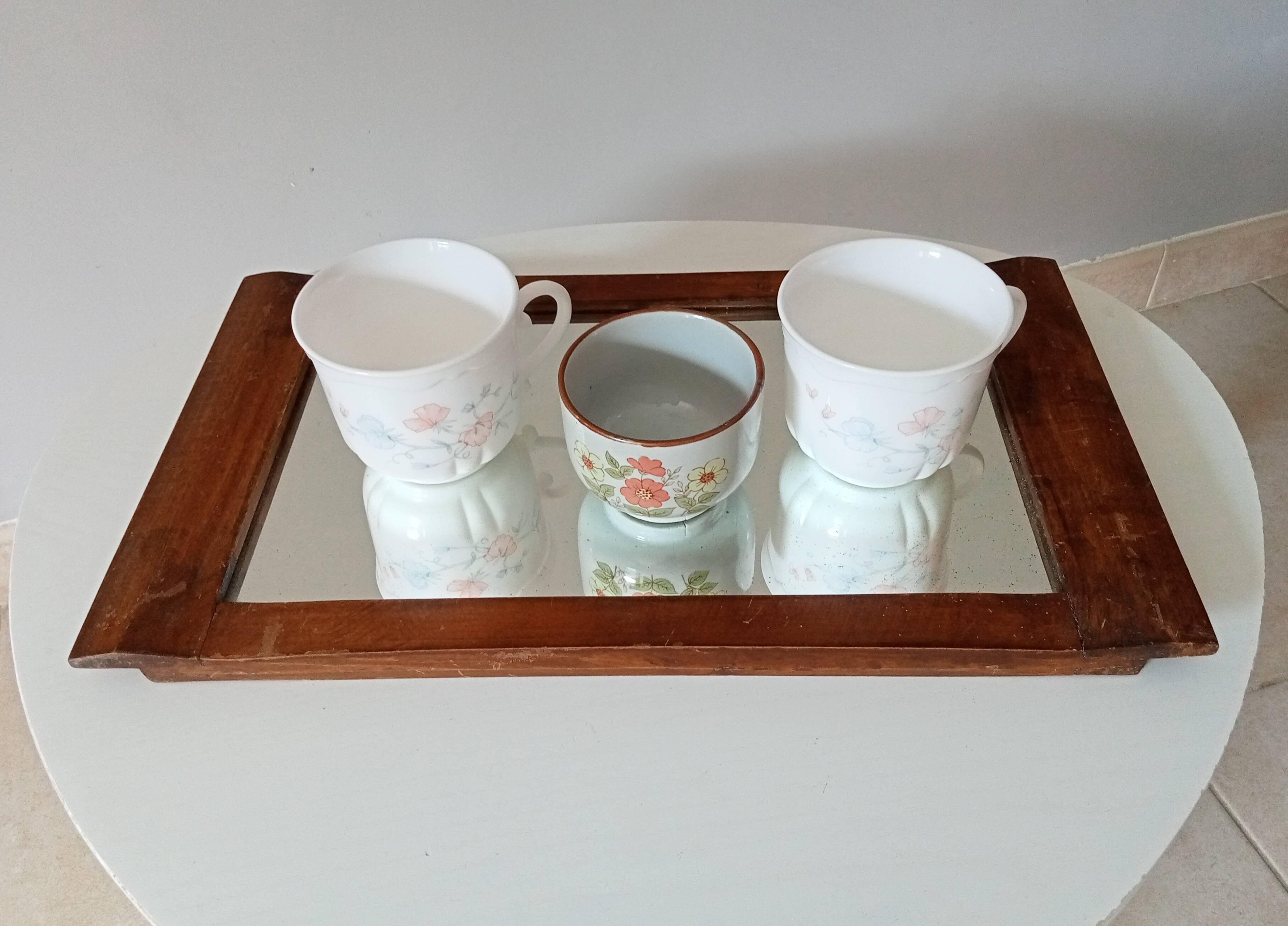 Mirror tray