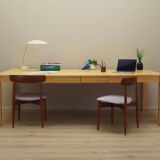 Bureau en hêtre, design danois, années 1980, production : Danemark