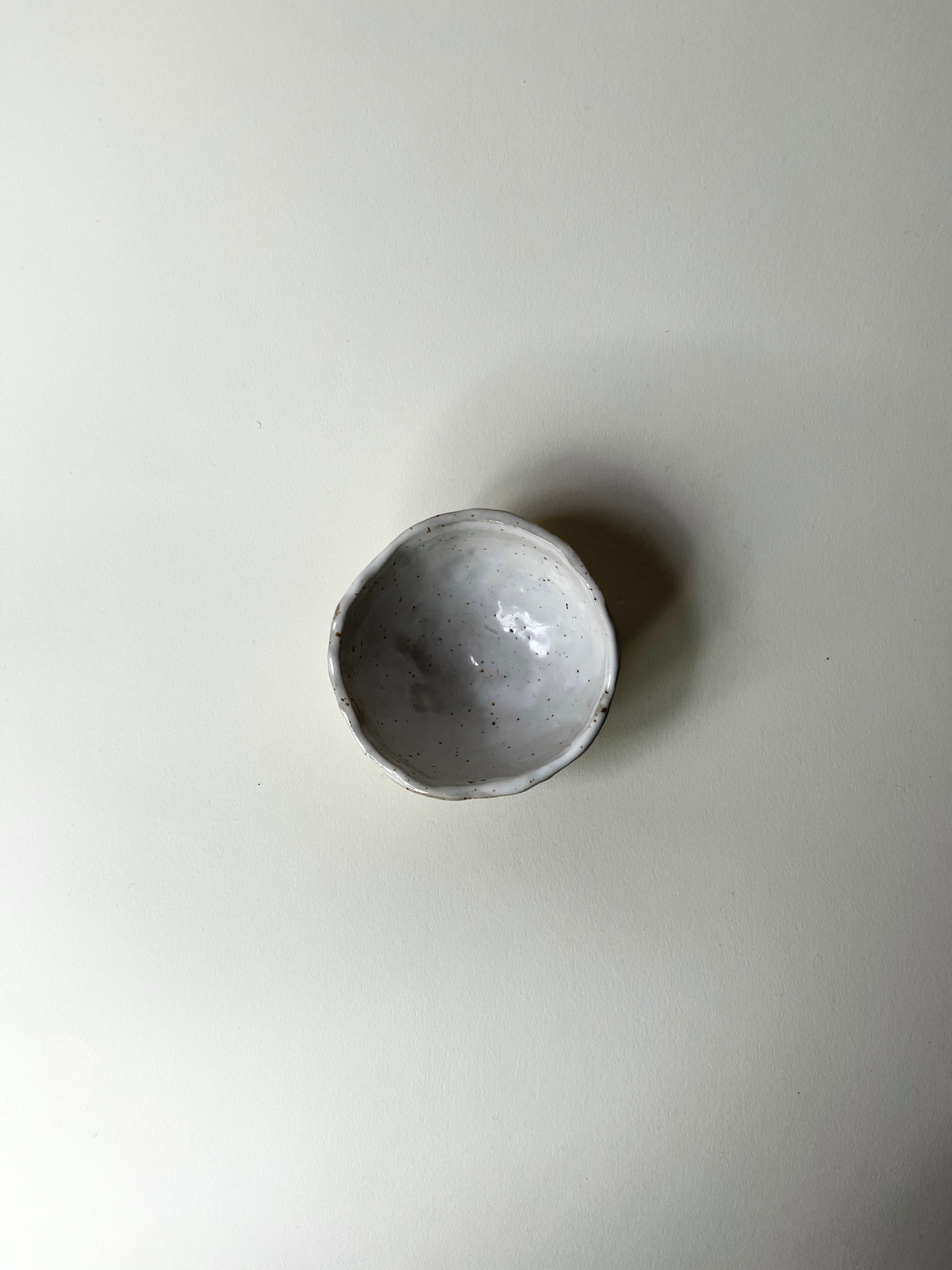 Speckled bowl, Tram Gomsu