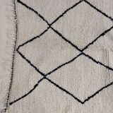 Handmade moroccan berber rug 207 x 97 cm