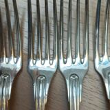 Silvered metal cutlery