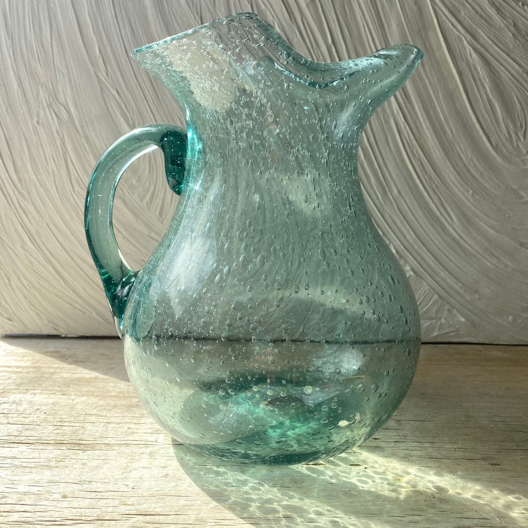 Pichet en verre  soufflé bullé  H24 cm