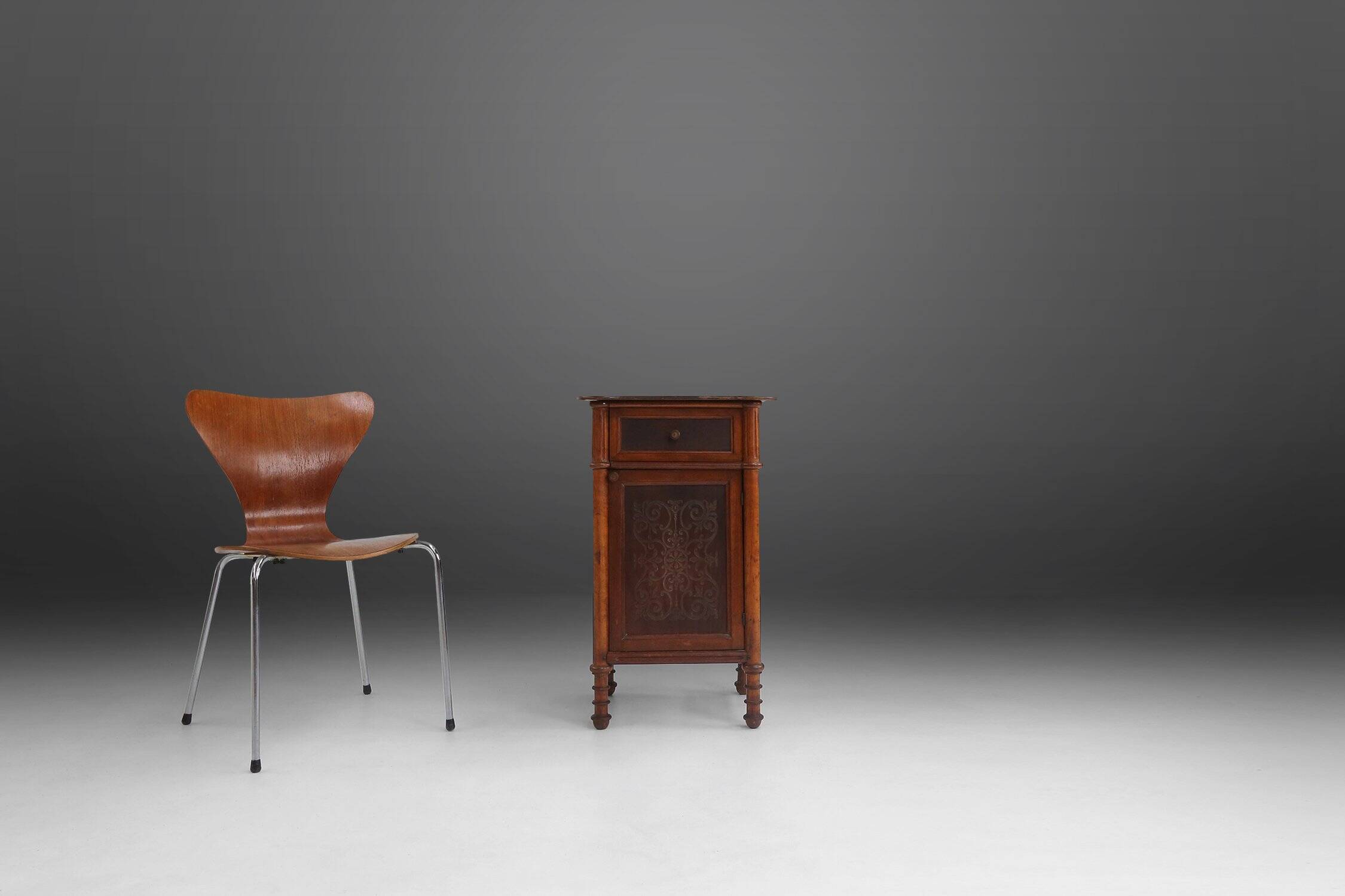 Sculptural Art Deco Nightstand in Dark-Stained Wood, Belgium 1930s