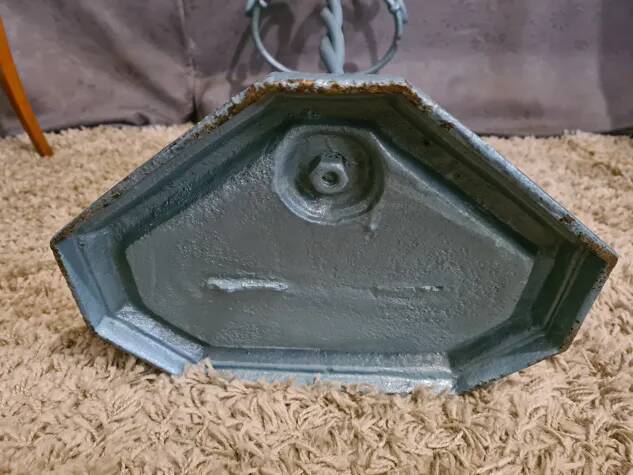 Cast iron umbrella stand