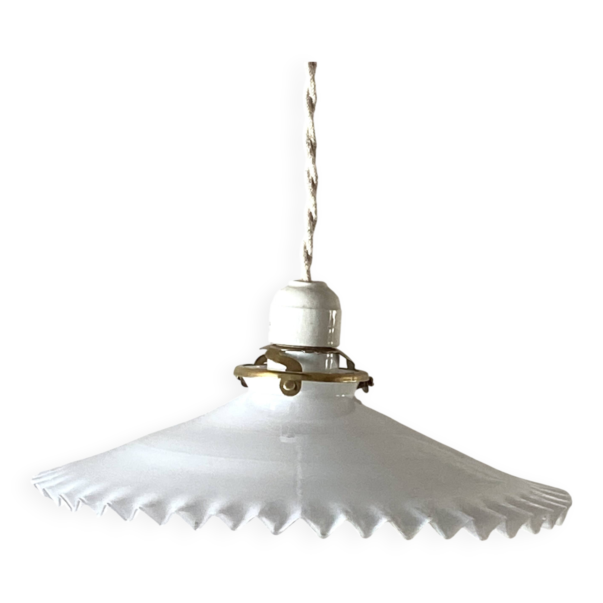 Suspension en opaline