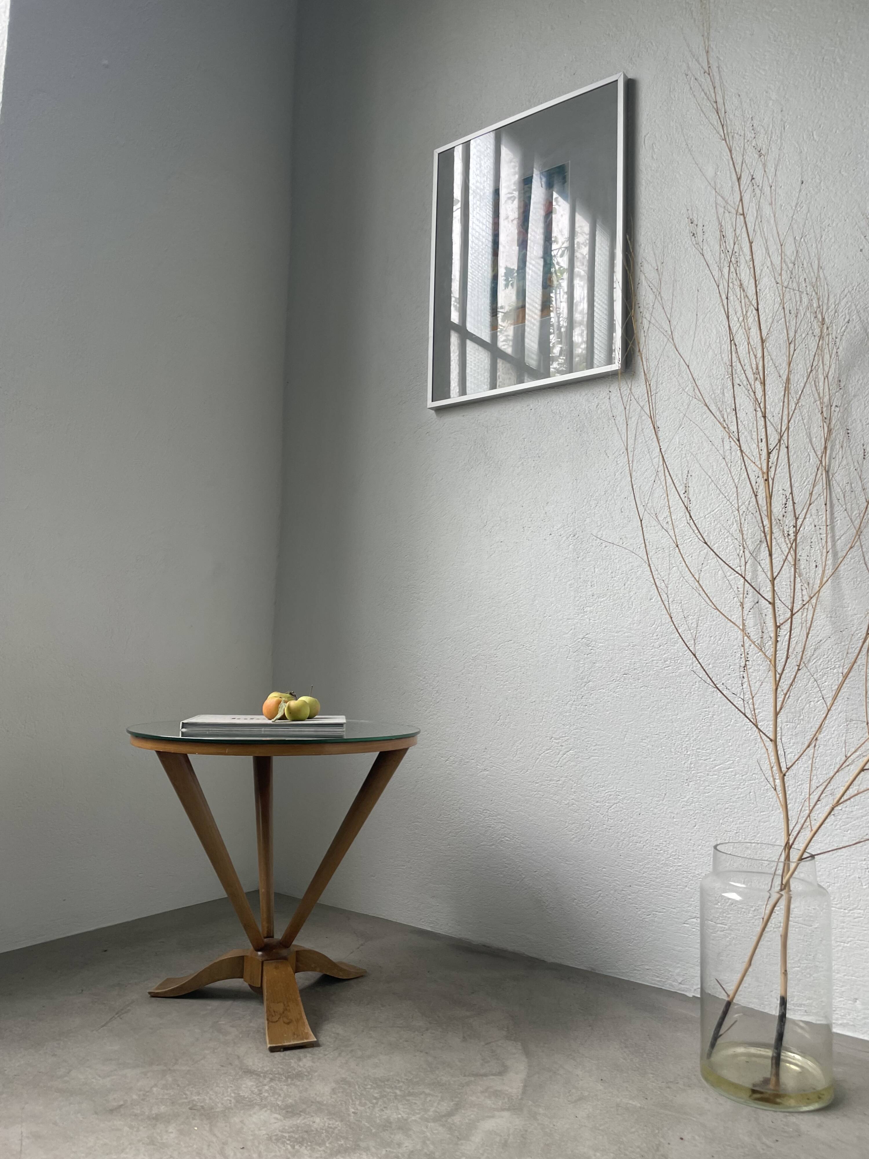 Art deco mirror pedestal table in walnut 1930