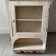 Hanging cabinet