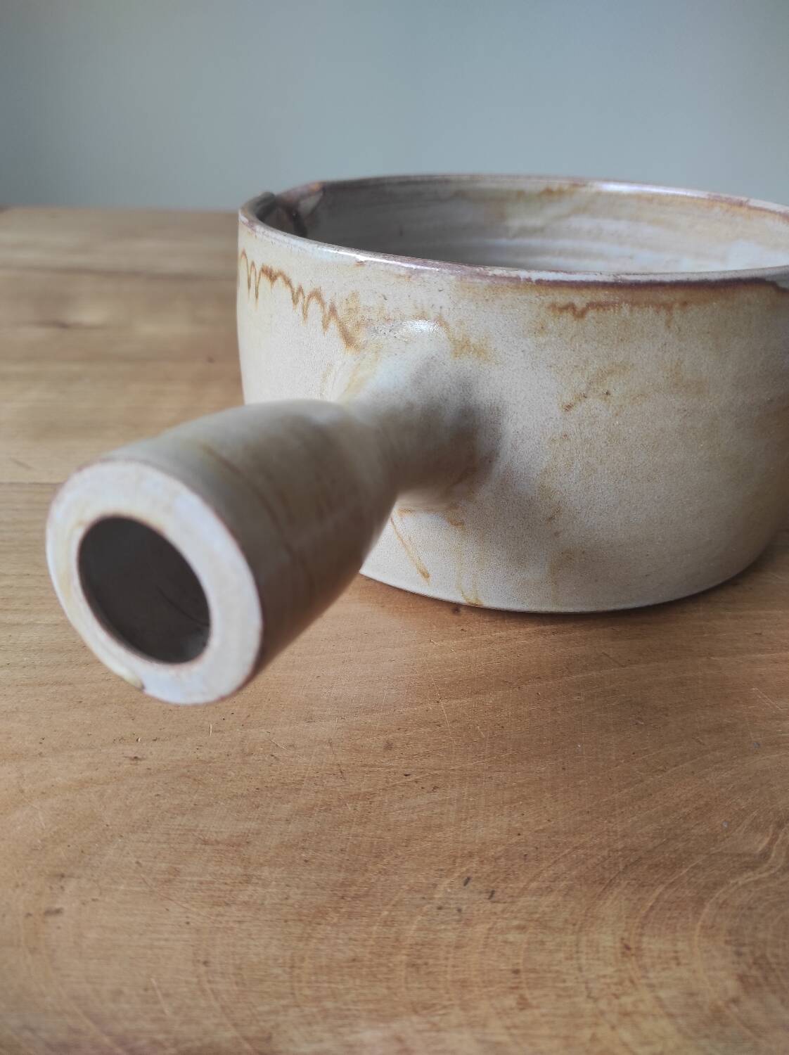 Glazed stoneware fondue pot