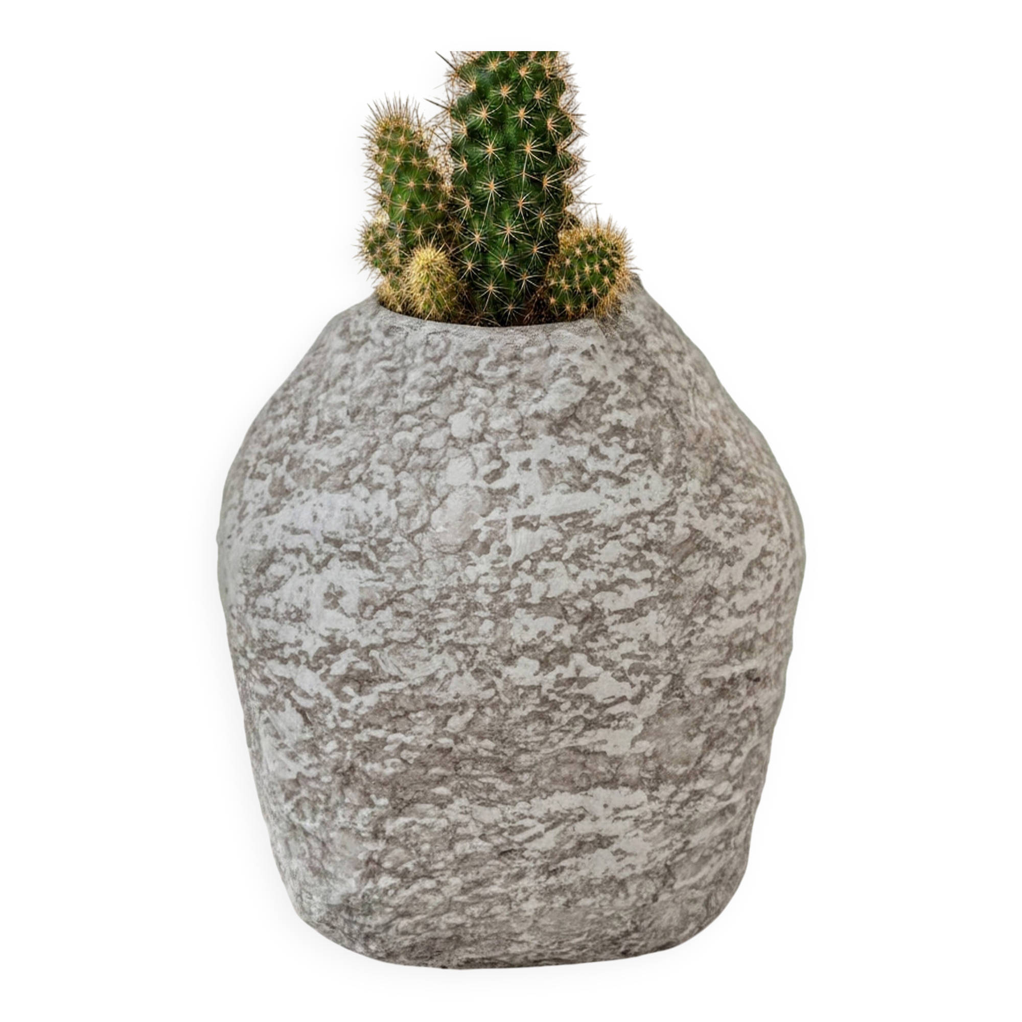 Sculptural vase with a mineral Boho spirit.
