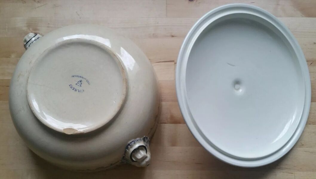 Lions head soup Colbert Creil and Montereau