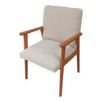 Fauteuil scandinave remis à neuf