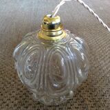 Glass globe suspension