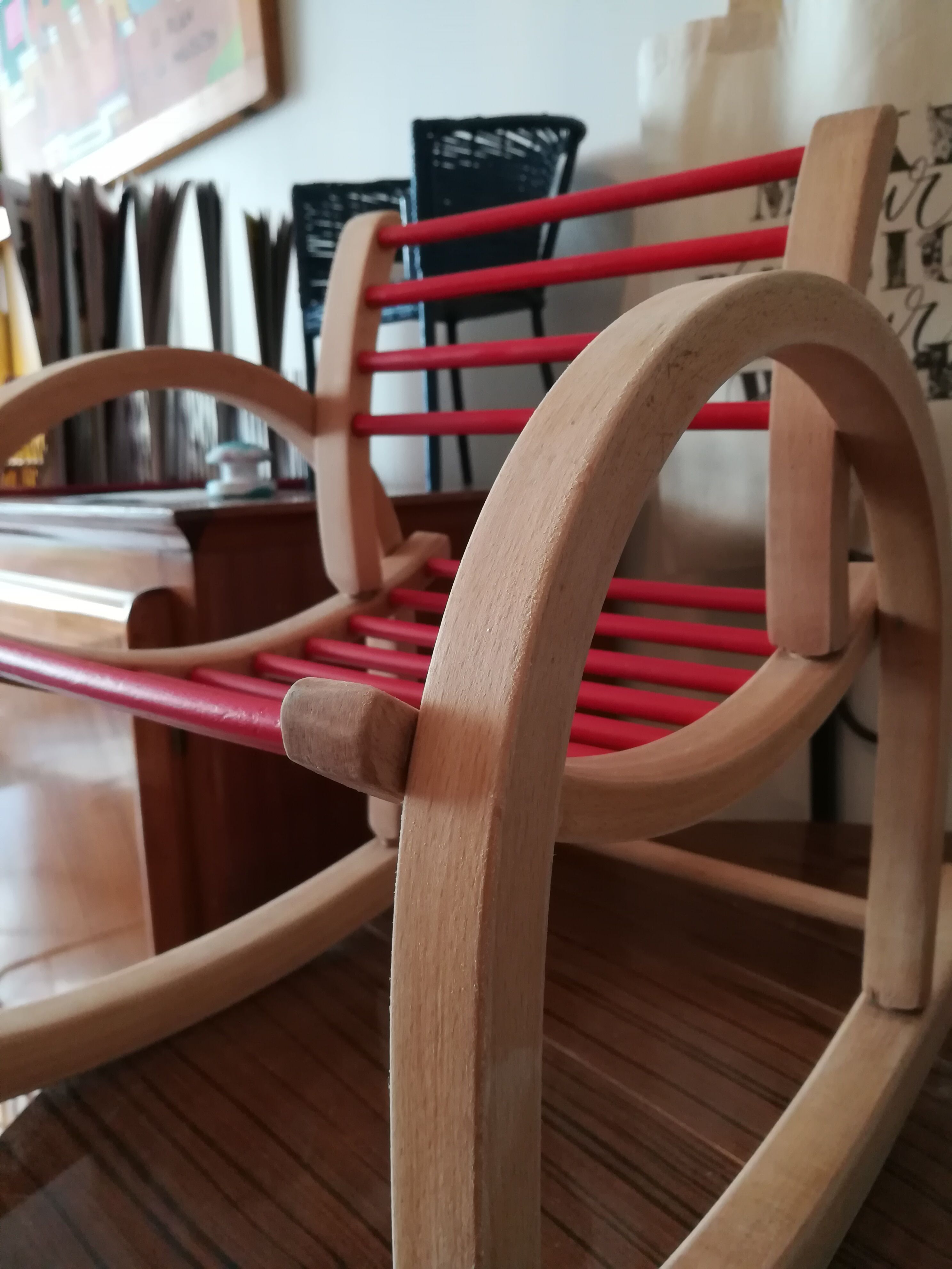 Fauteuil à bascule enfant Baumaan