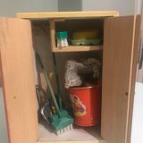 Armoire de poupée