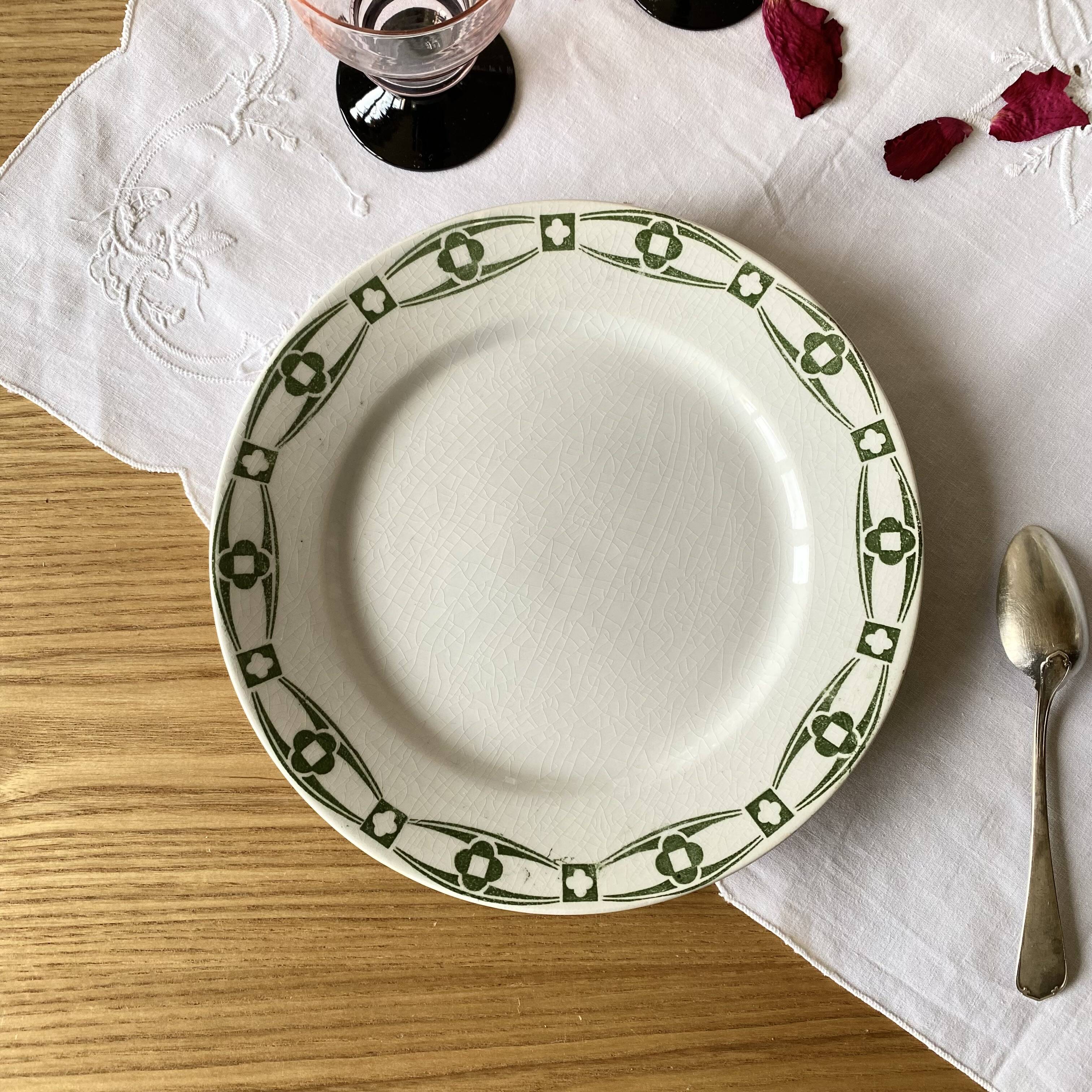 6 Creil and Montereau Labrador terracotta dessert plates, Annecy pattern