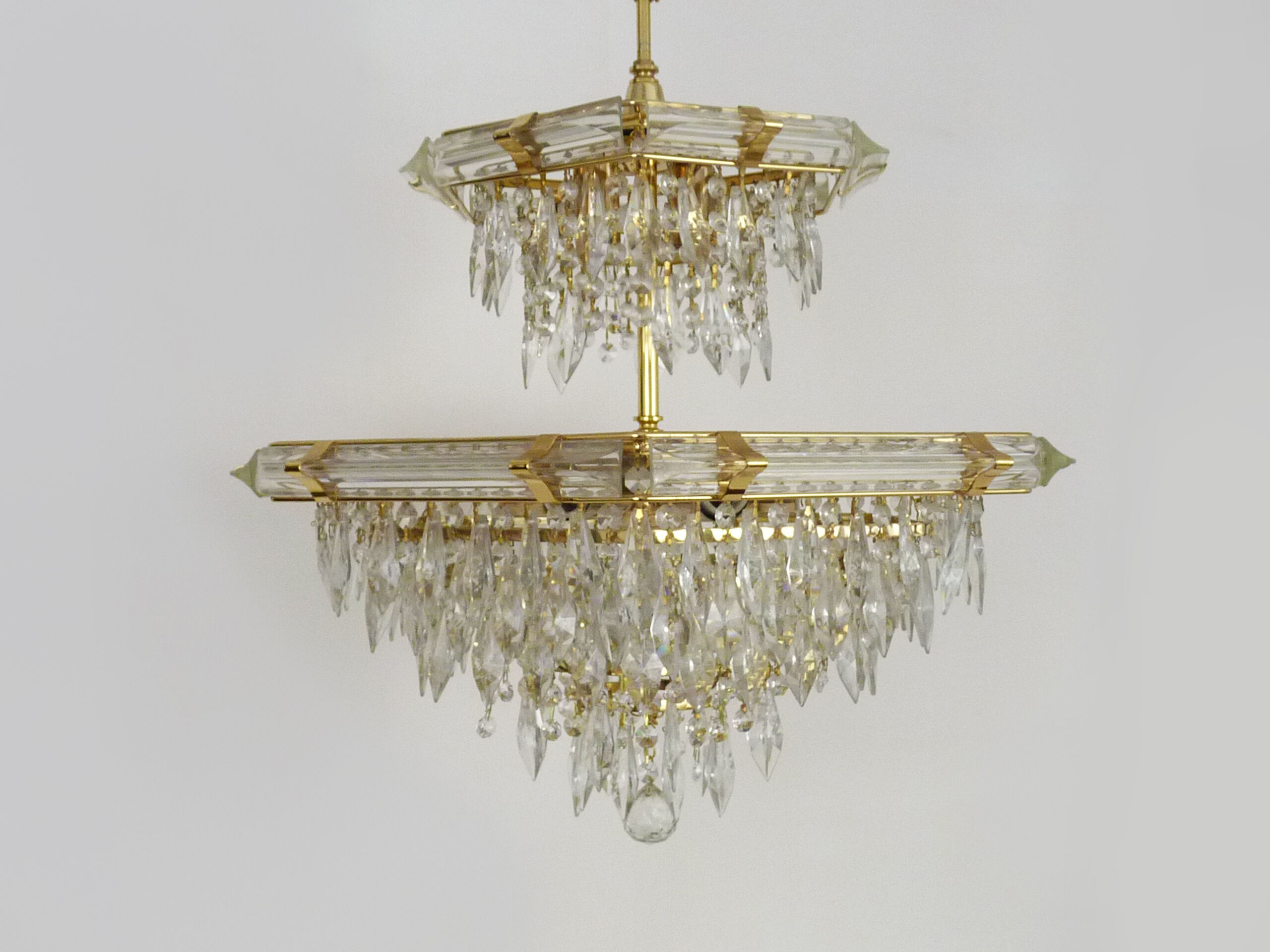 Vintage crystal and brass chandelier by Bakalowits & Söhne 8 lights, 1980s
