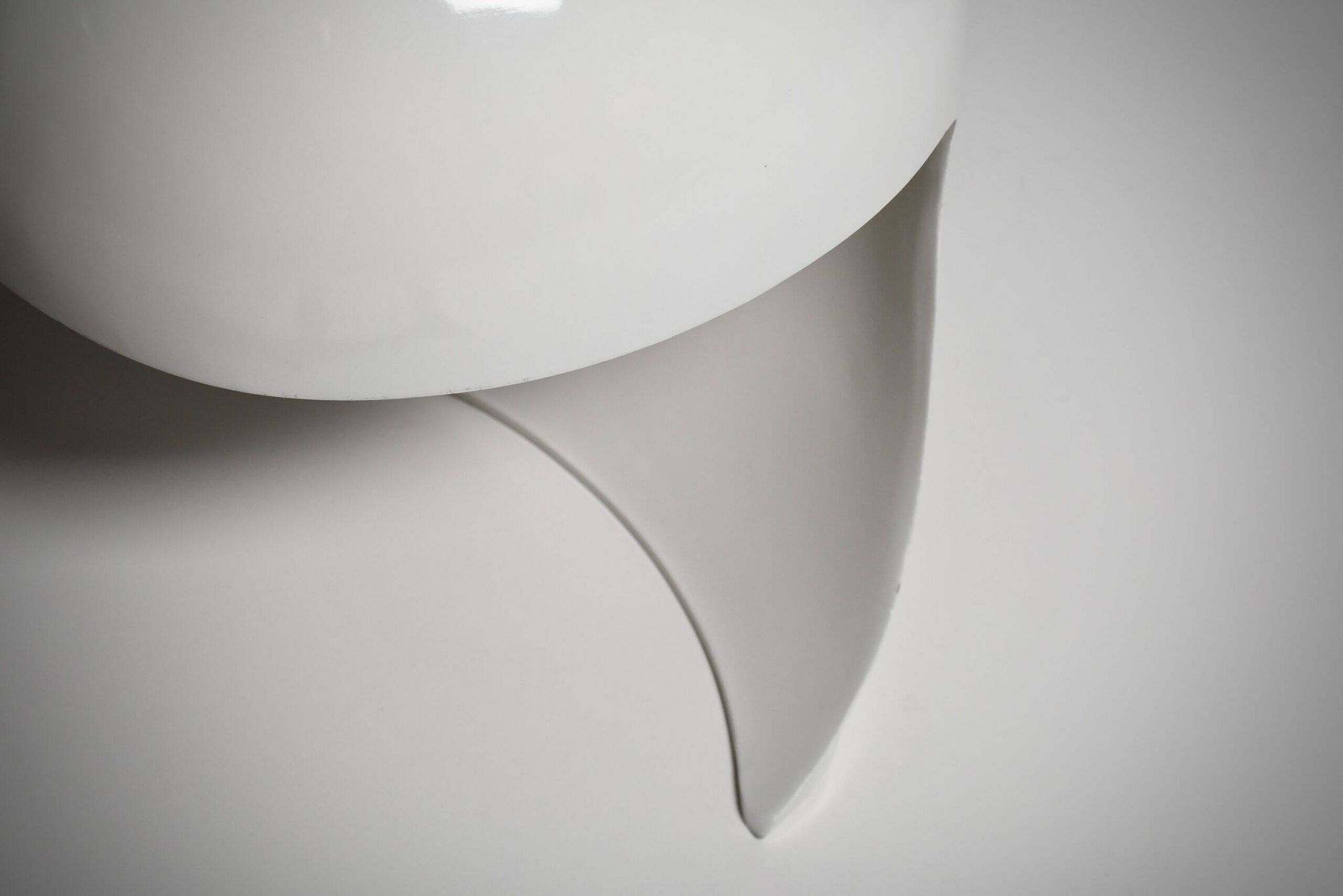 Metal 'Dania' table lamp by Dario Tognon and Studio Celli for Artemide