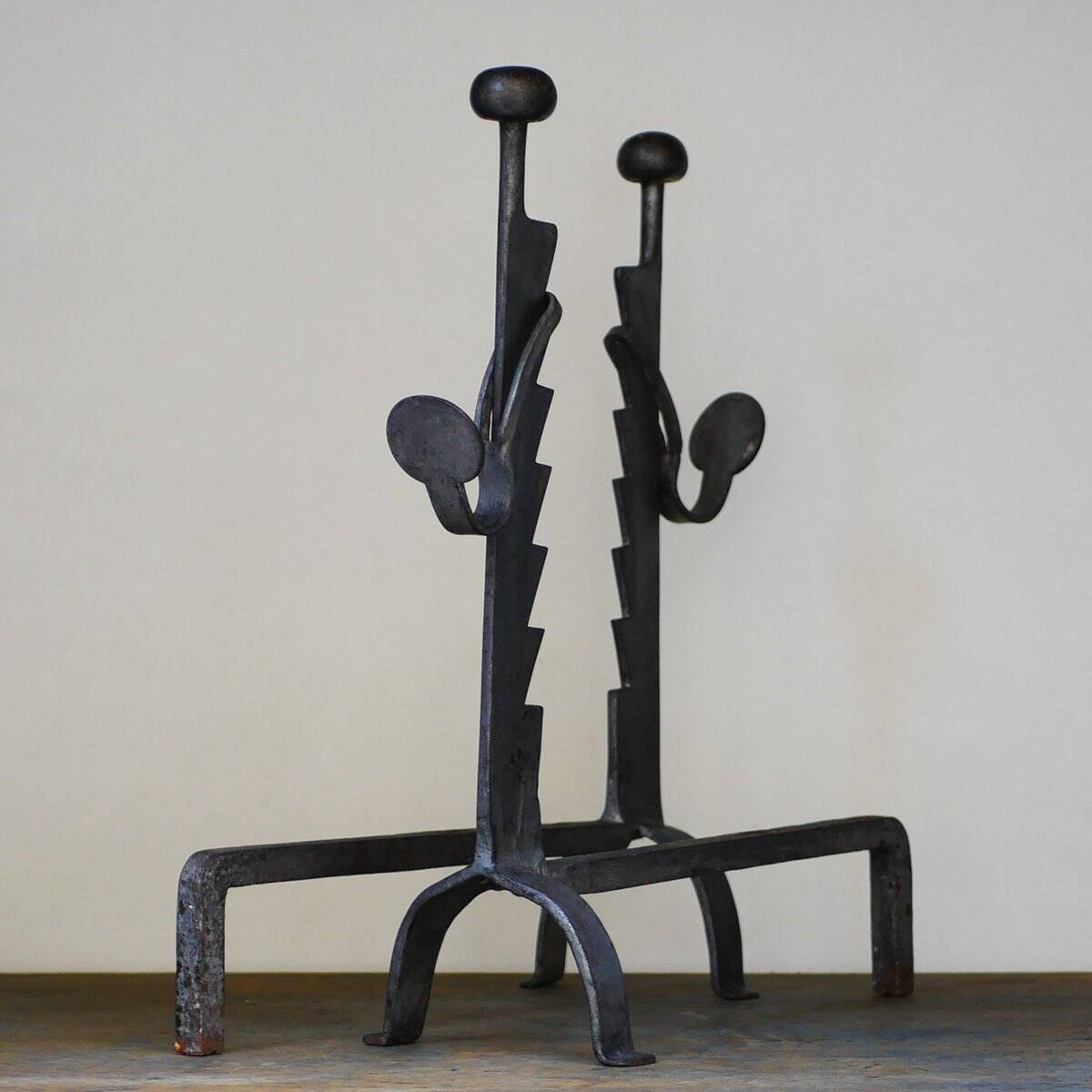 Grilles de cheminée brutalistes, années 1930, ensemble de 2