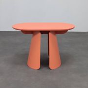 Side table Totem Pill by Puik Design pink