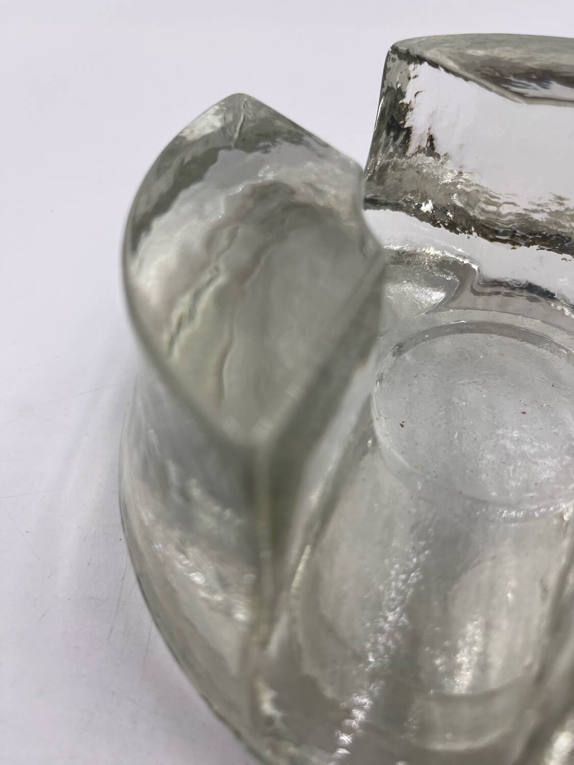 Bougeoir en verre massif