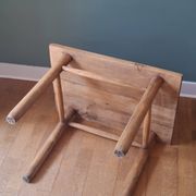 Table d'appoint brutaliste