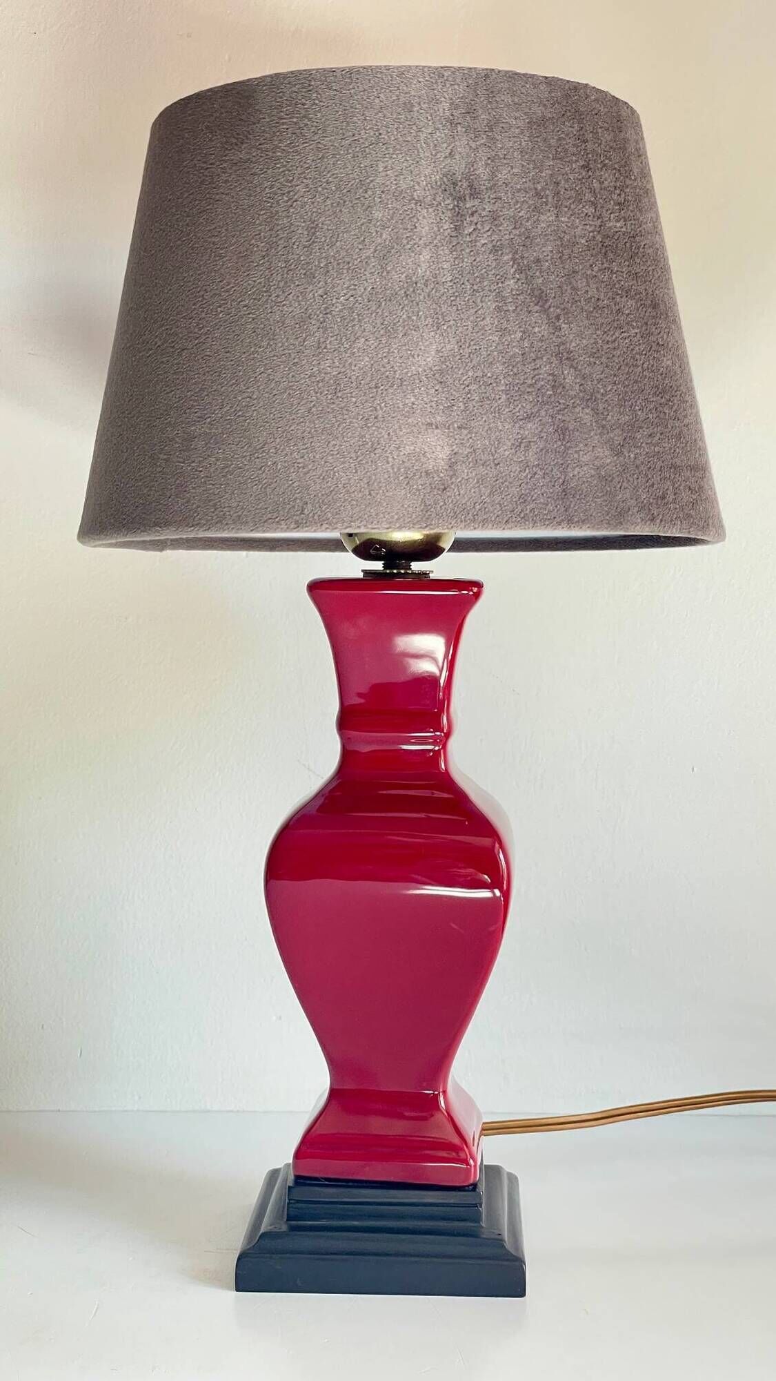 VINTAGE Chic Ceramic and Velvet LAMP