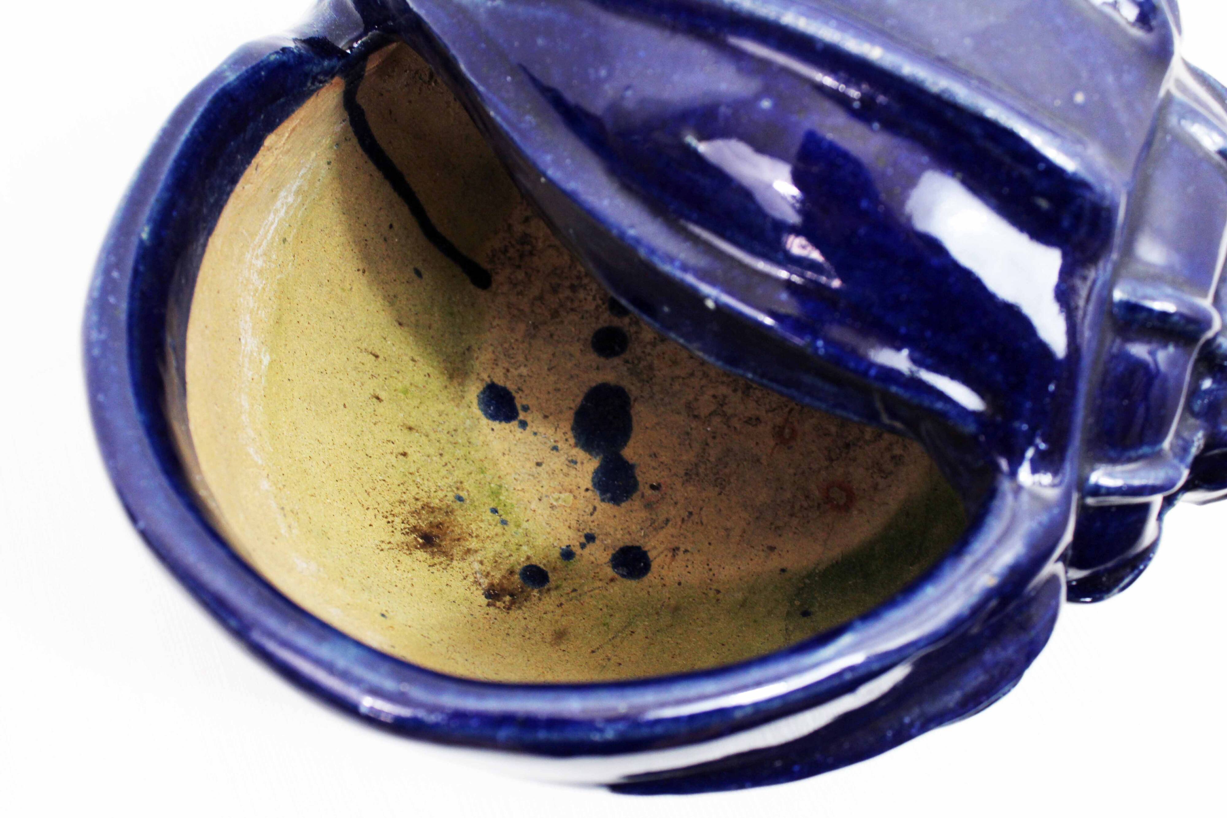 “Shell” ceramic flower pot