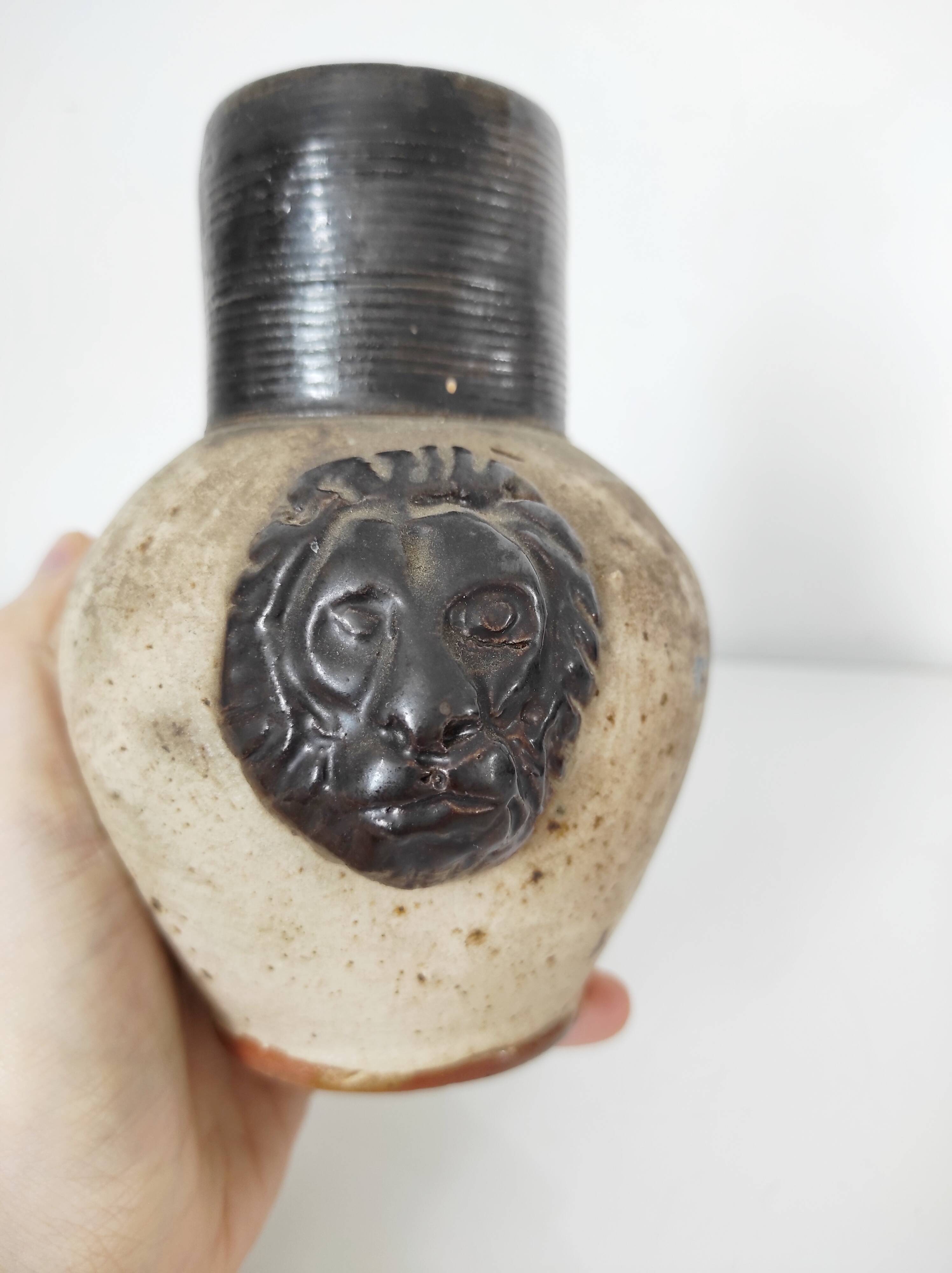 Small vase with lion heads Armogrès