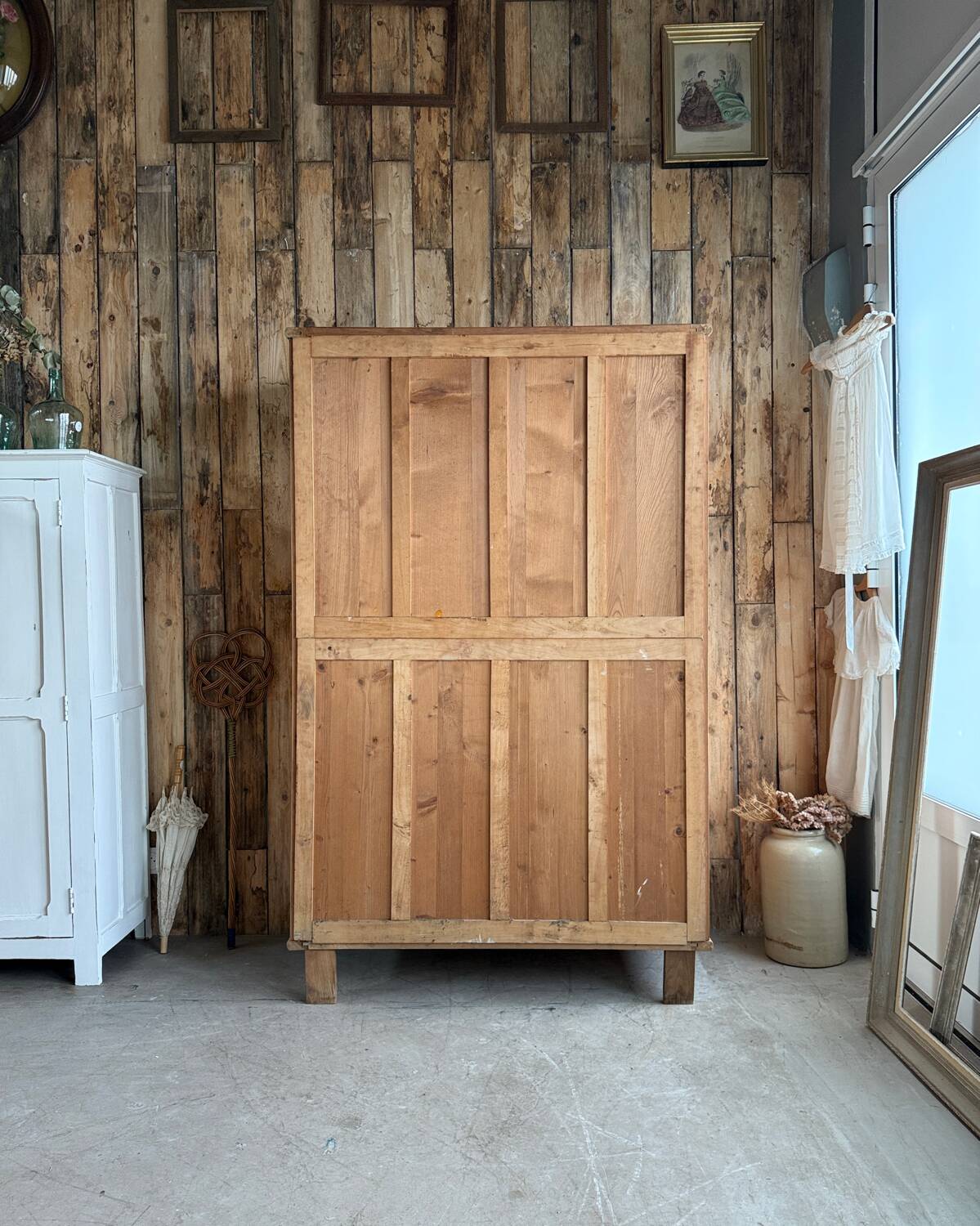 Armoire parisienne en hêtre (rénovée)