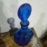 Bouteille bleue cobalt style flacon de parfum