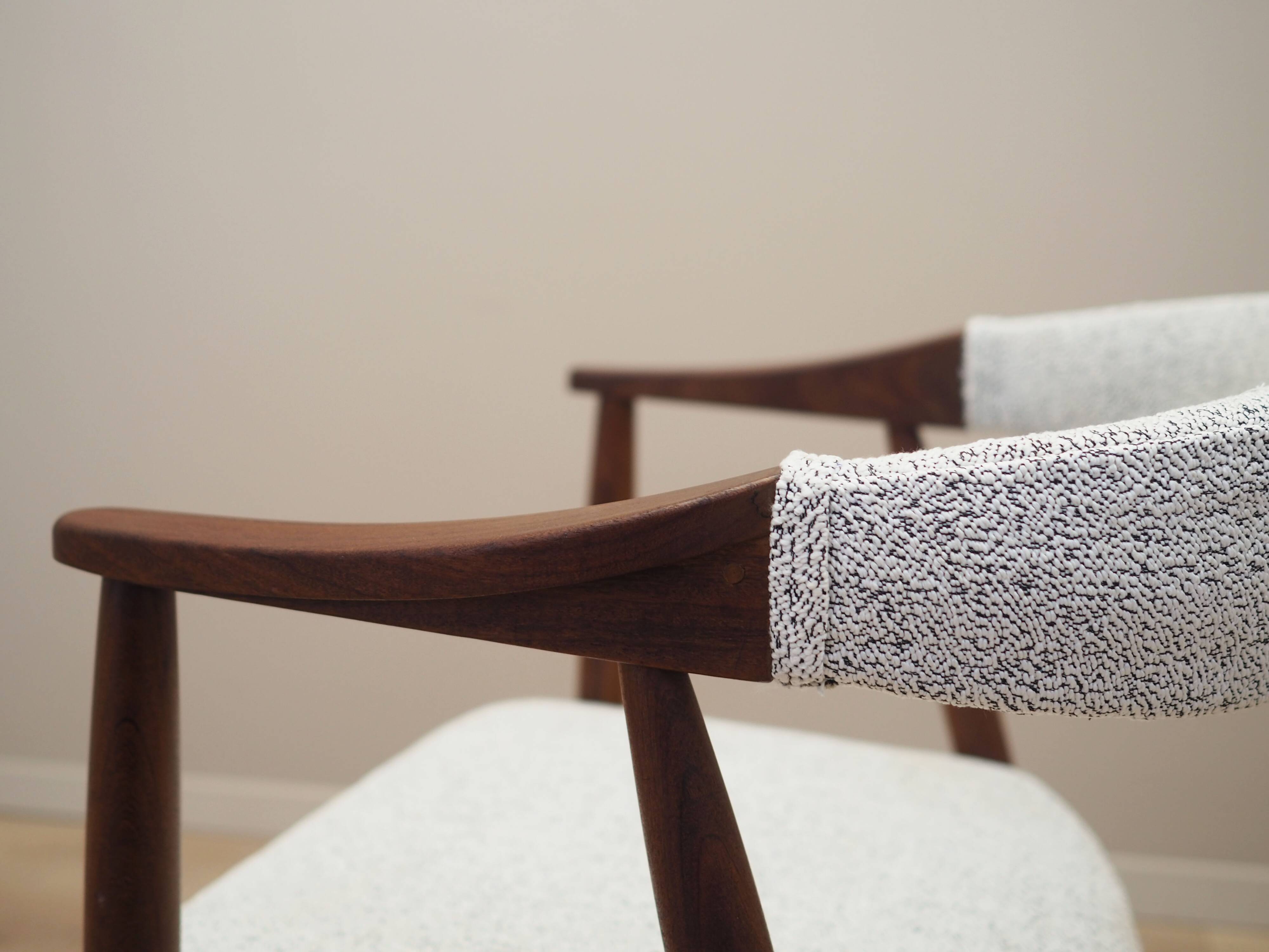 Chaise en teck, design danois, années 1970, production : Danemark