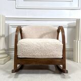 Rocking chair in sheepskin