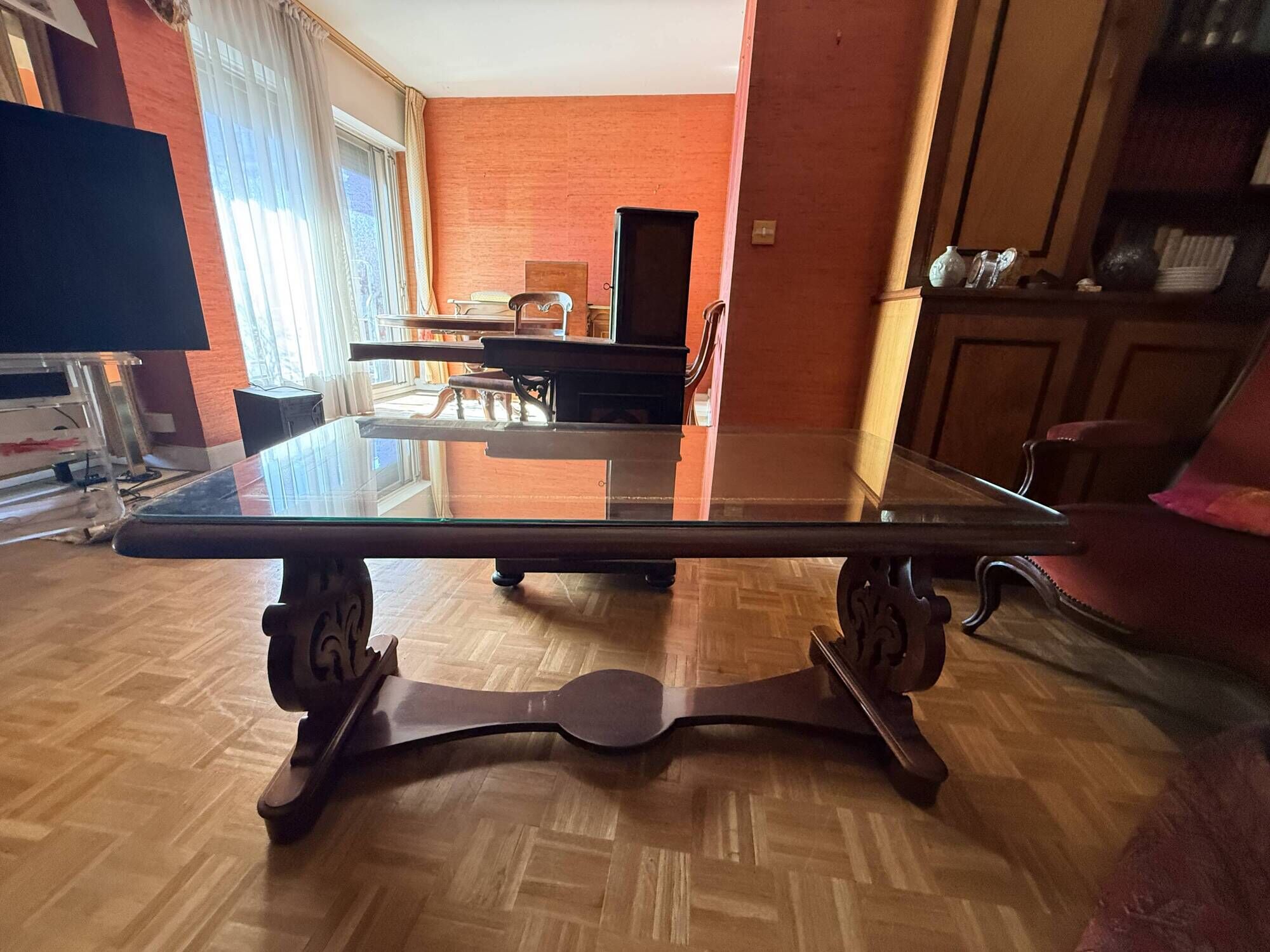 English coffee table in mahogany – Victorian legs circa 1880 – provenance