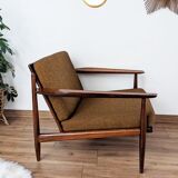 Scandinavian armchair Arne Vodder F135