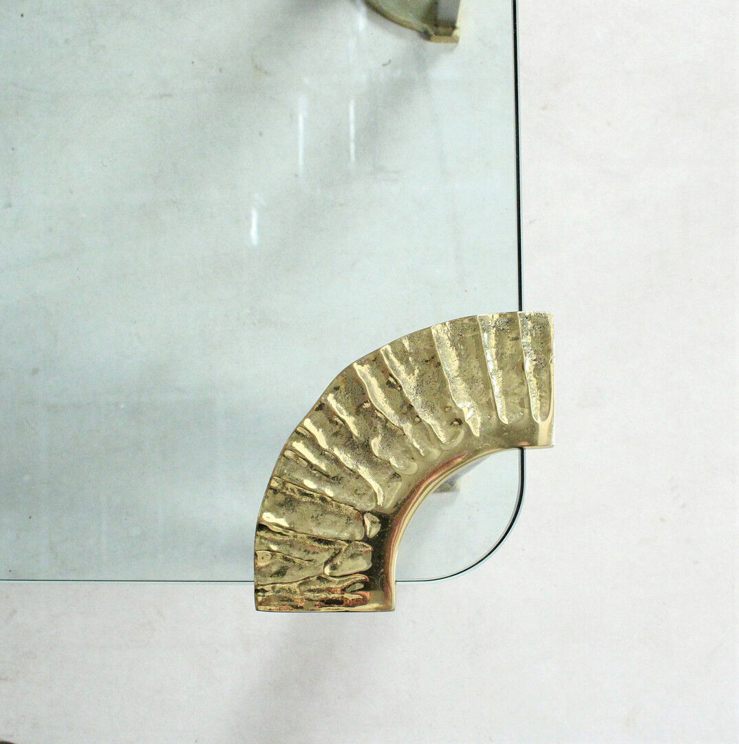 2 tables basses avec plateau en verre et pieds en laiton par Peter Ghyczy, 1970s